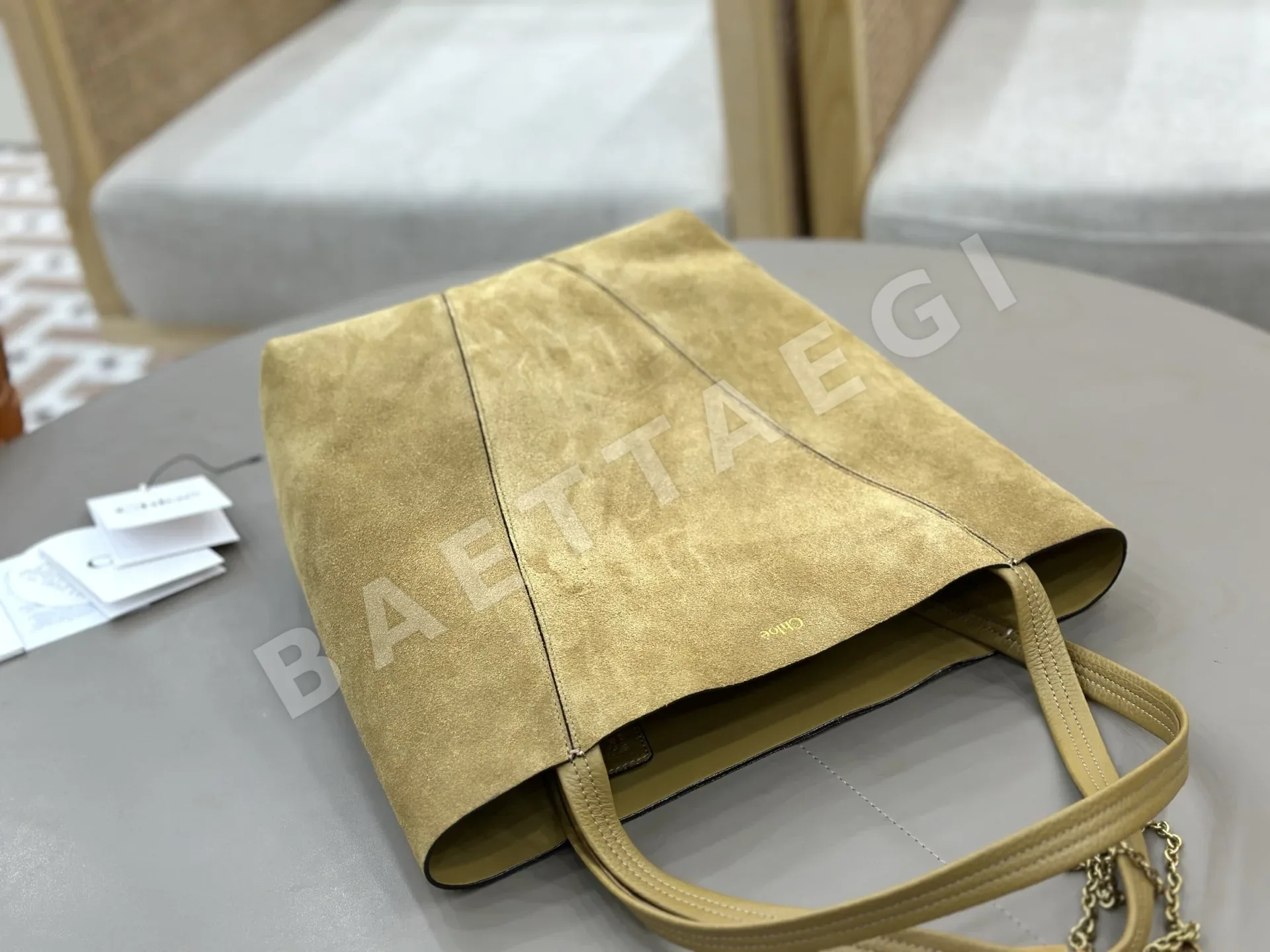 끌로에 스웨이드 토트백 상세 이미지 7