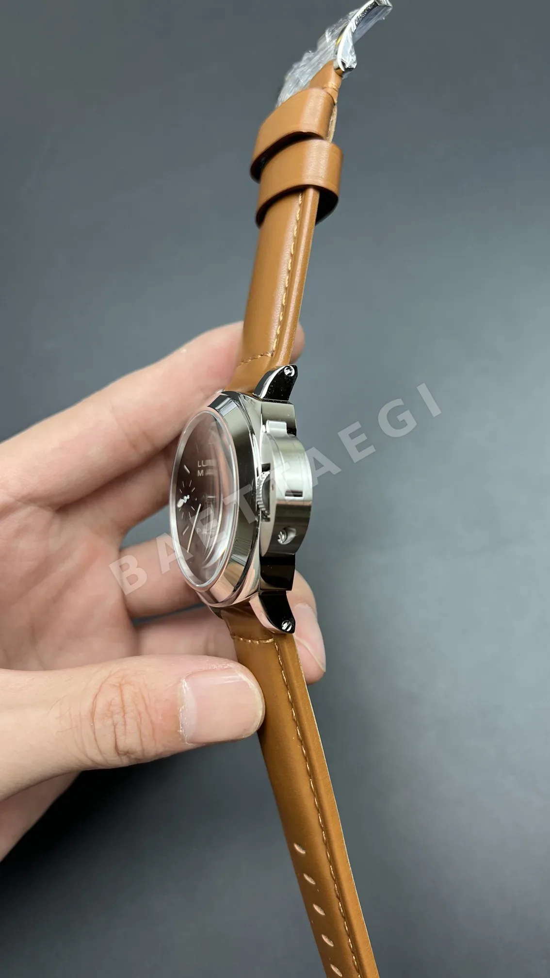 파네라이 PAM111 시계 상세 이미지 3