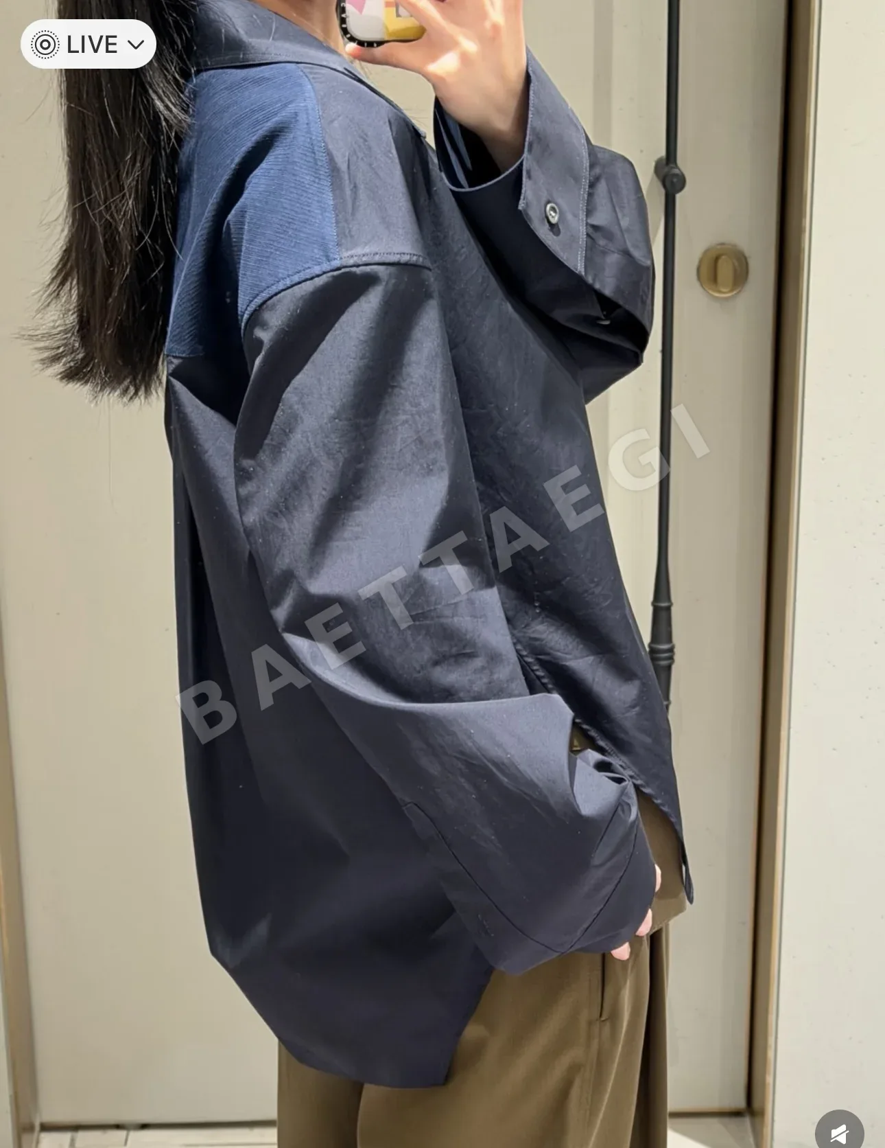 로에베 비대칭 쿠바 카라 여성 셔츠 96556