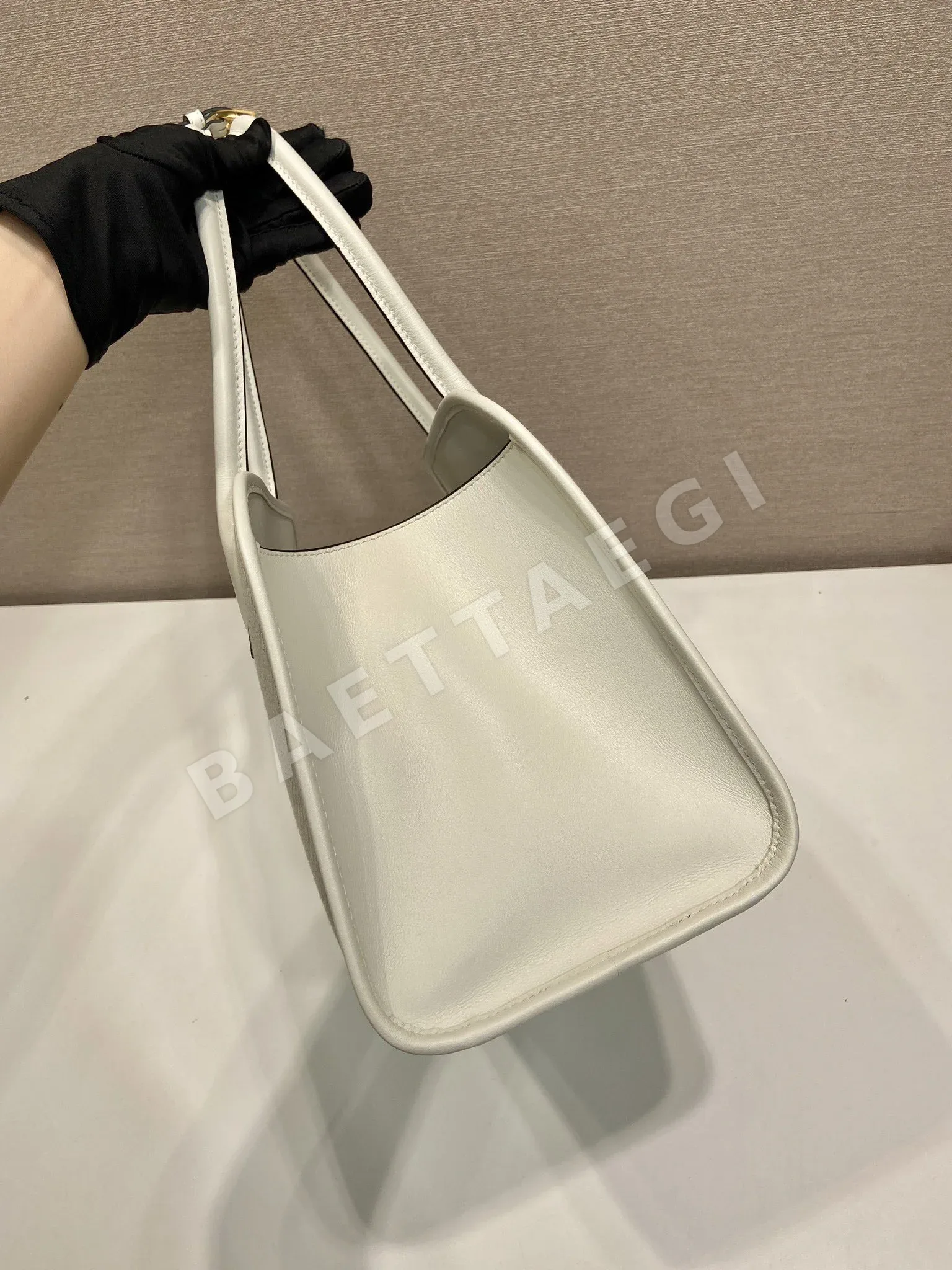 프라다 가죽 린넨 토트백 1BG572 상세 이미지 5