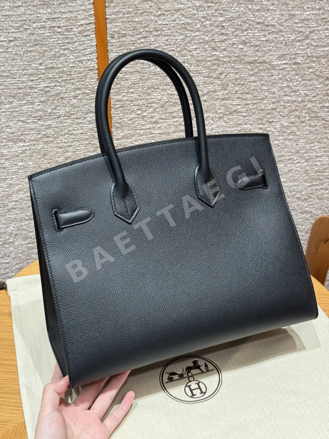 에르메스 버킨 30 cm 블랙 가방 상세 이미지 2
