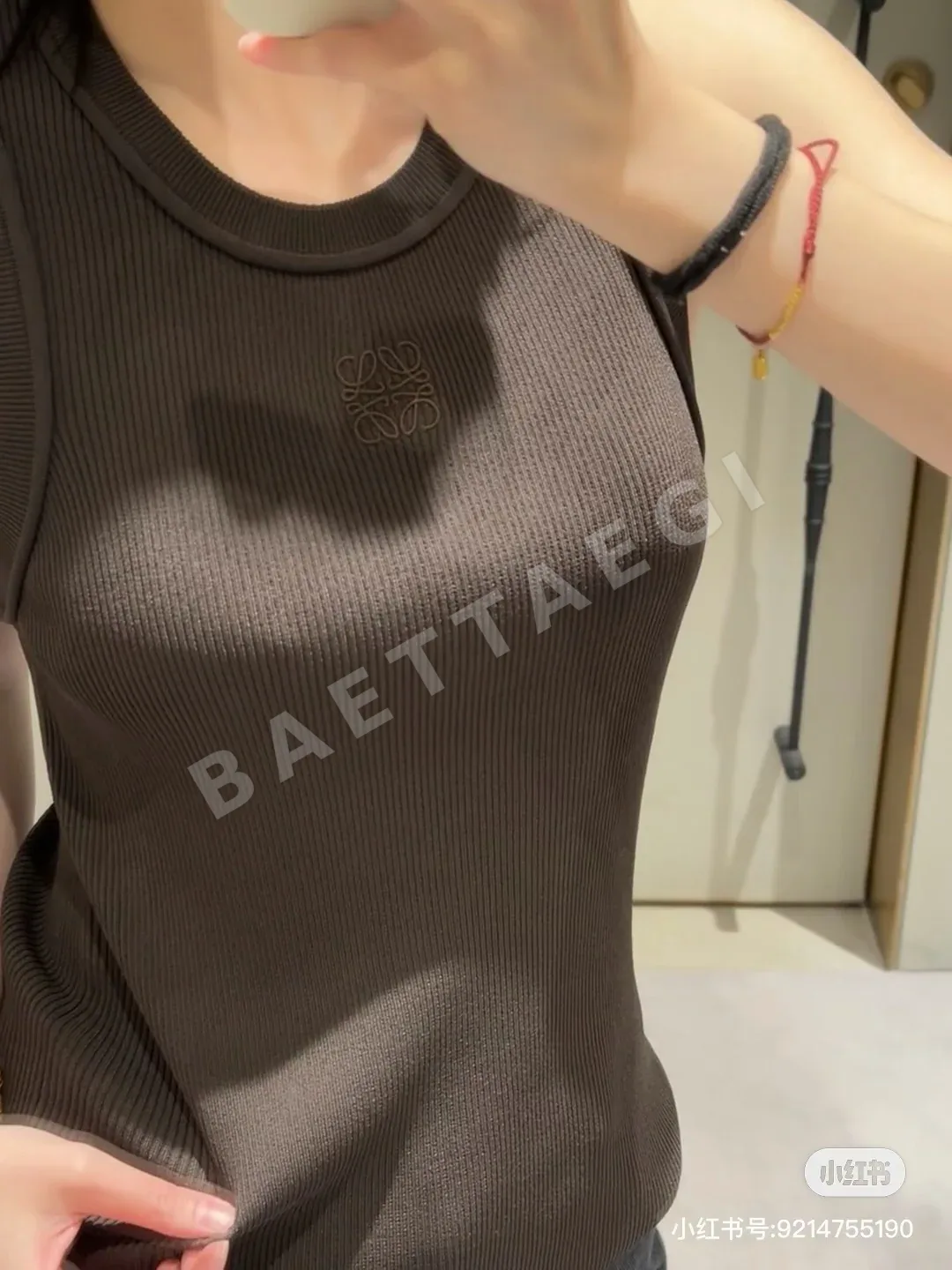 로에베 클래식 로고 자수 여성 반팔 티셔츠 상세 이미지 2