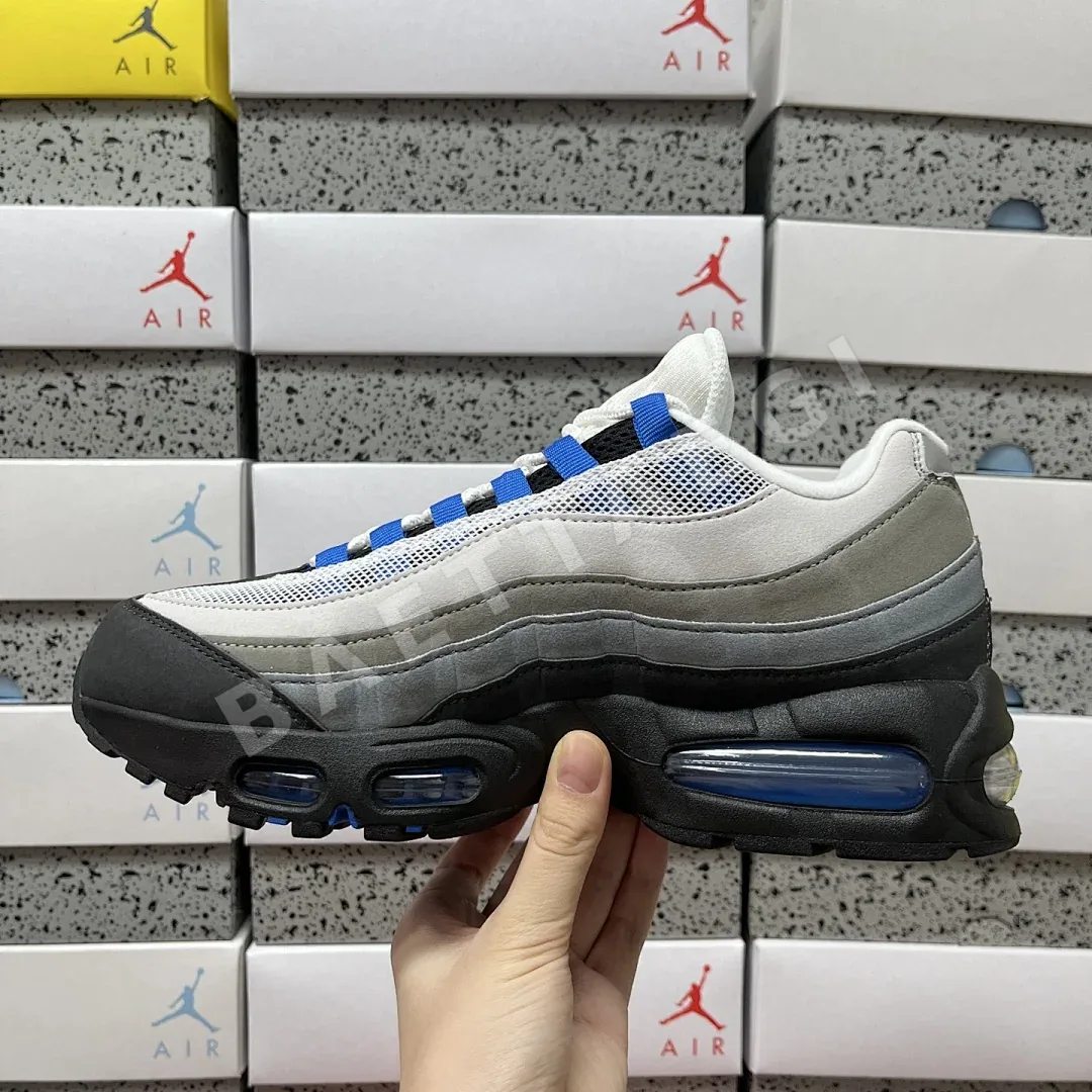 나이키 [GX] 에어 맥스 95 OG IM7410-100 201231 Nike Air Max 95 OG Big Bubble Blue Spark 상세 이미지 4
