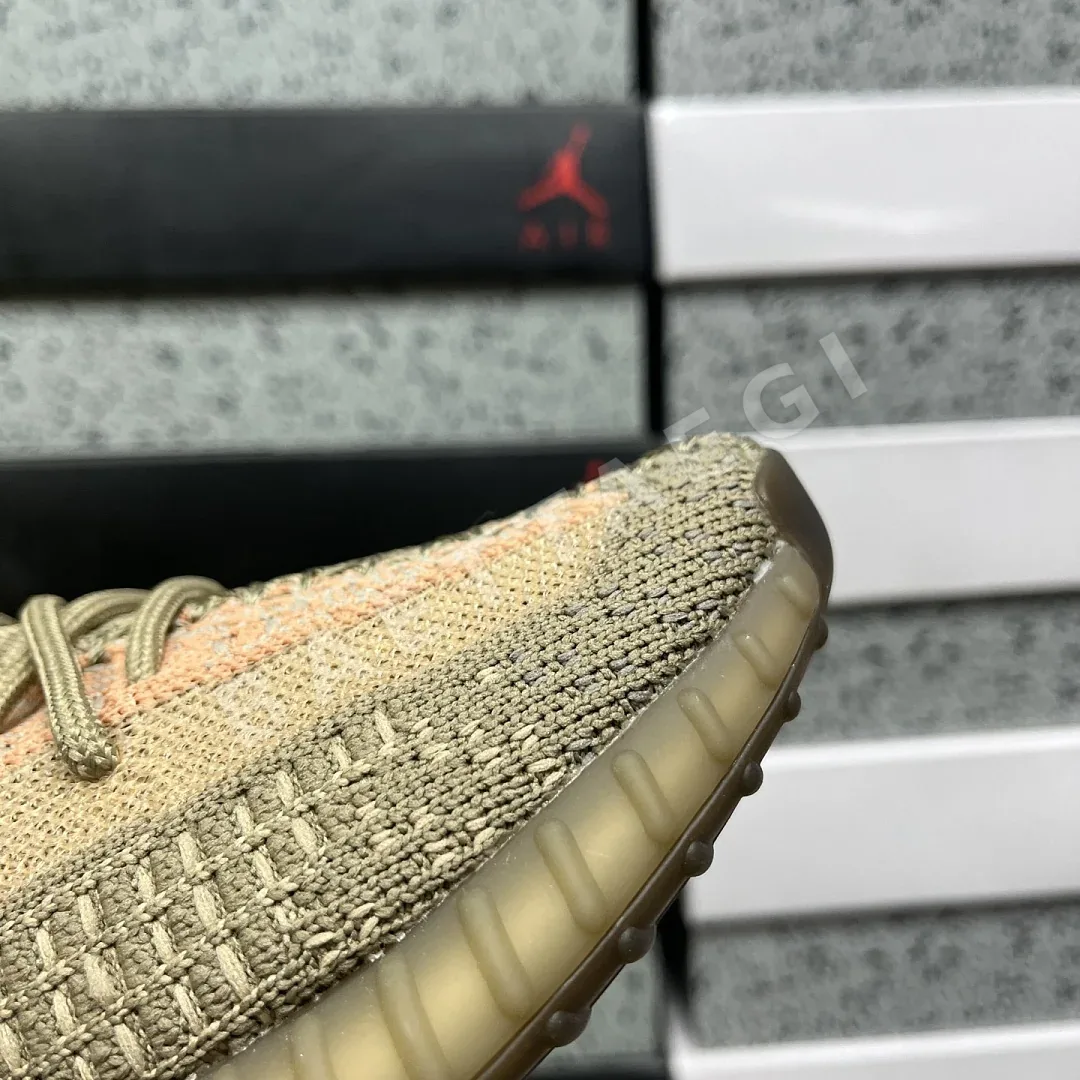 아디다스 [R] 이지 부스트 350 V2 FZ5240 200729 Adidas Yeezy Boost 350 V2 상세 이미지 5