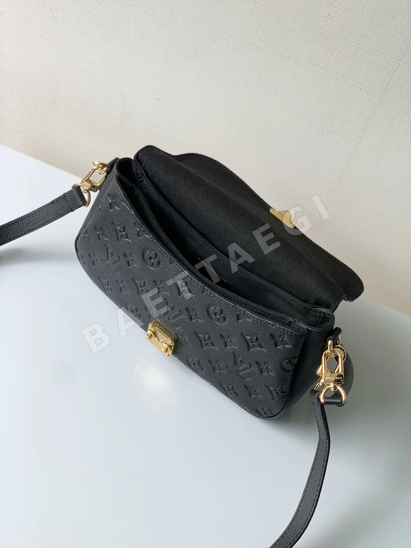 루이비통 포쉐트 메티스 소프트 핸드백 M29783 상세 이미지 5