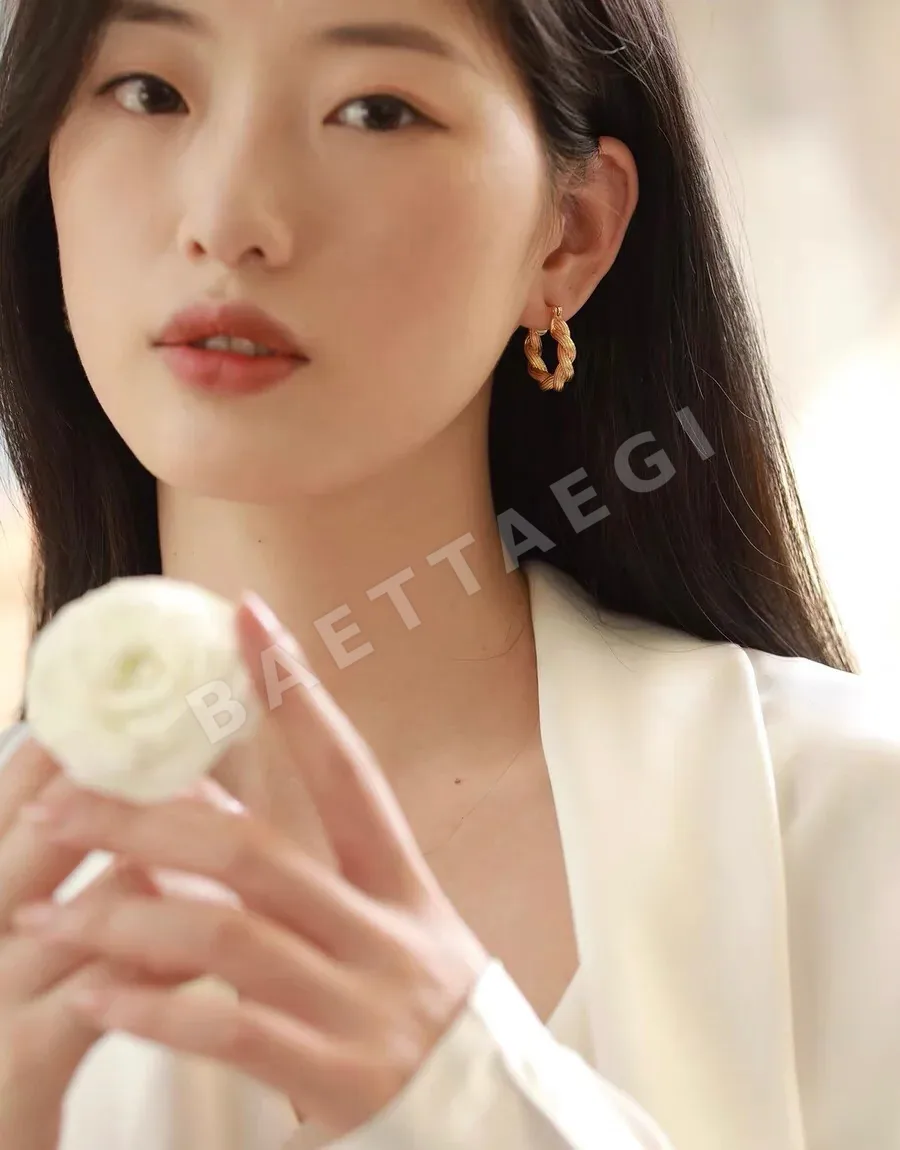 셀린느 컬러 케이블 노트 귀걸이 상세 이미지 9