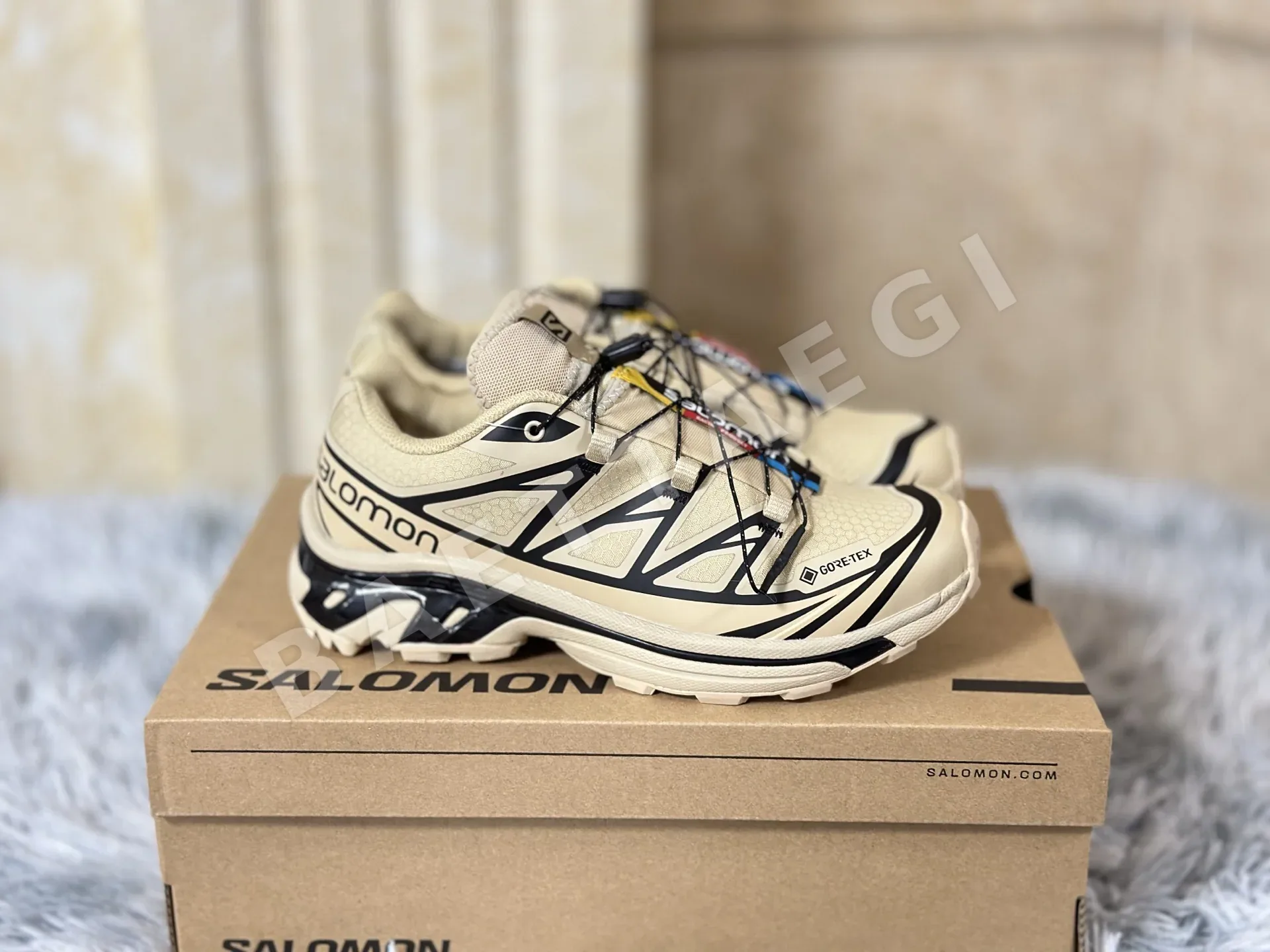 살로몬 XT6 트레일 러닝화 74808