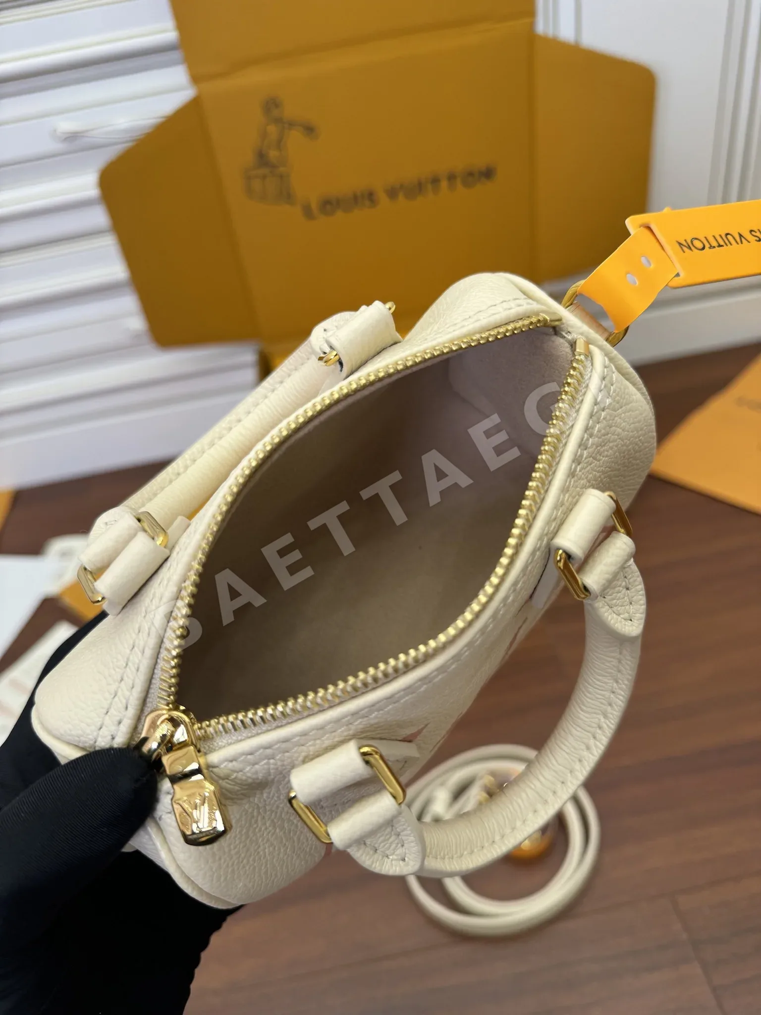 루이비통 M81913 가방 상세 이미지 9