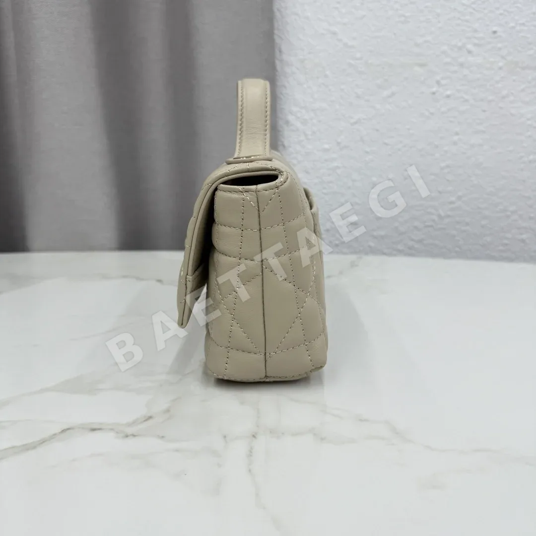 디올 마이텐더 램스킨 미니 체인 폰 가방 상세 이미지 7