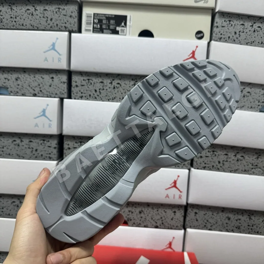 나이키 [XY] 에어 맥스 95 OG HM8755-002 201328 Nike Air Max 95 OG Big Bubble Wolf Grey 상세 이미지 5