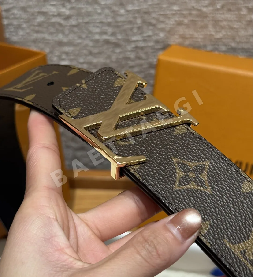 루이비통 플라워 패턴 40mm 리버서블 벨트 상세 이미지 4