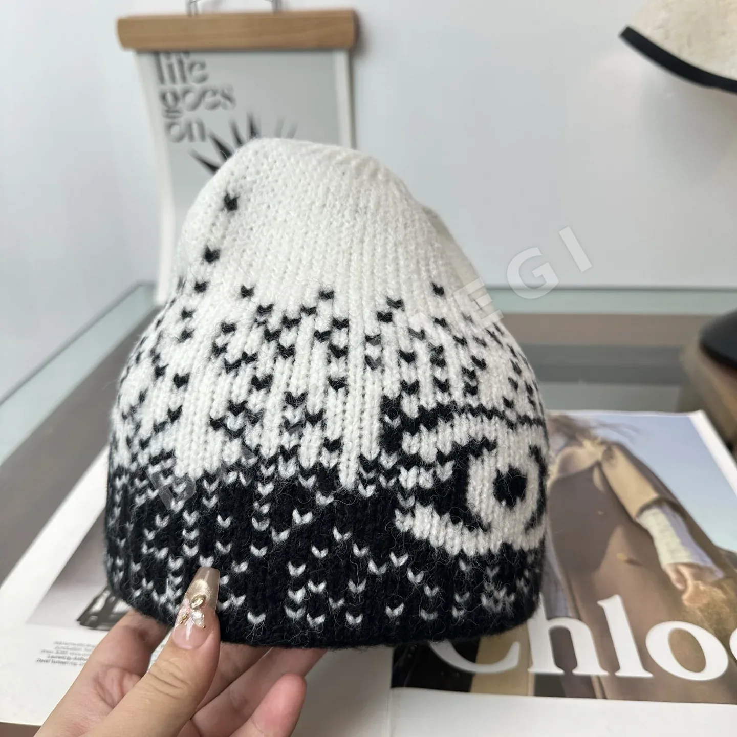 샤넬 니트 비니 모자 상세 이미지 9