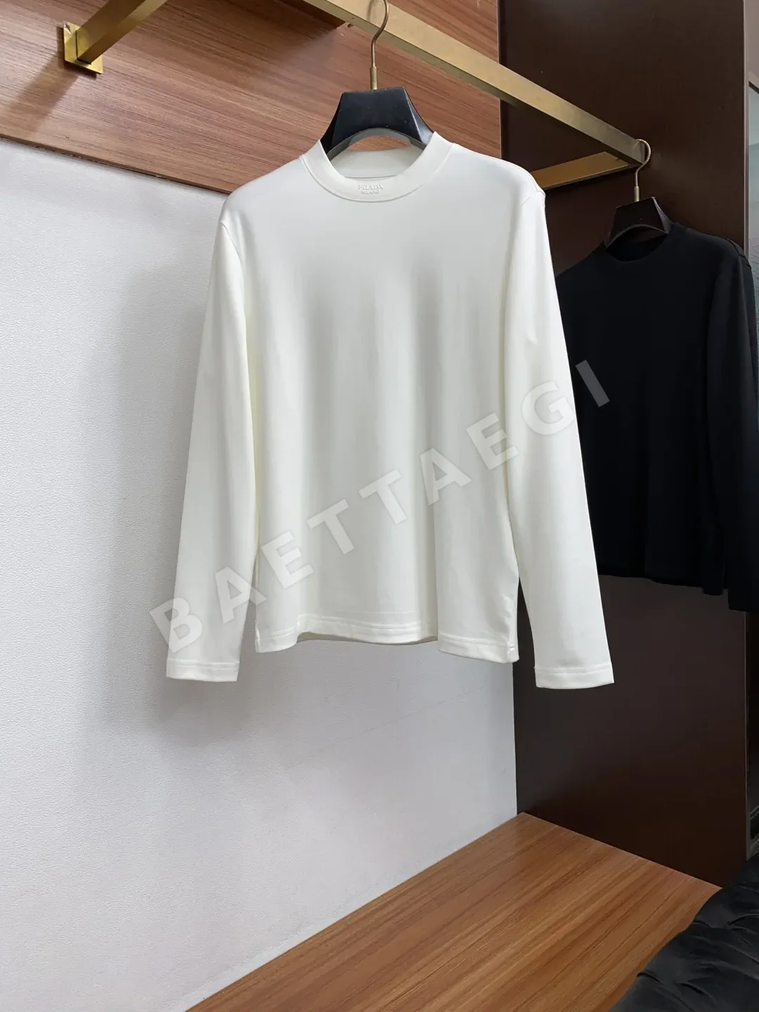 프라다 울 혼방 남성 긴팔 베이스 레이어 169668