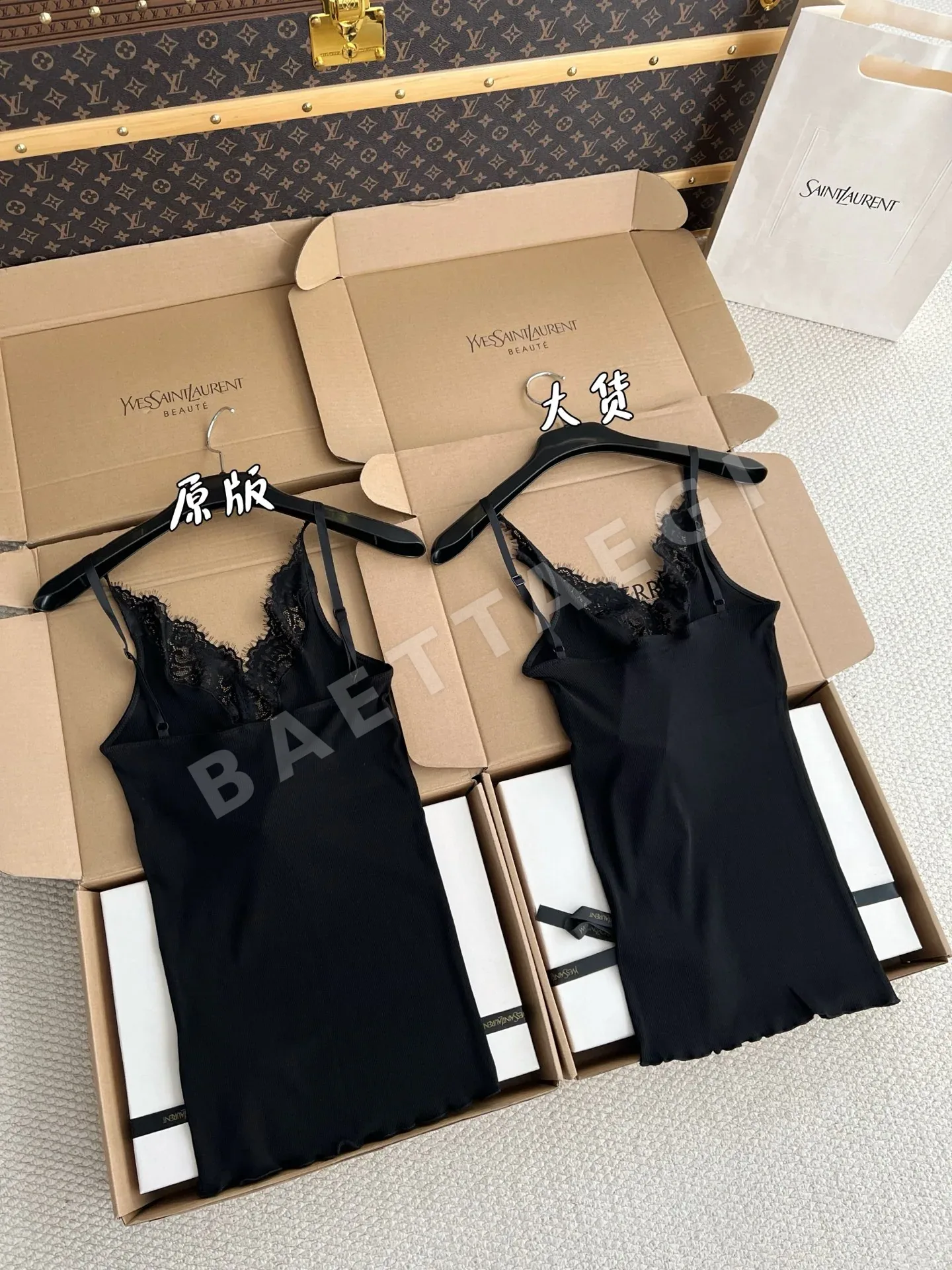 생로랑 여성 반팔 티셔츠 199707