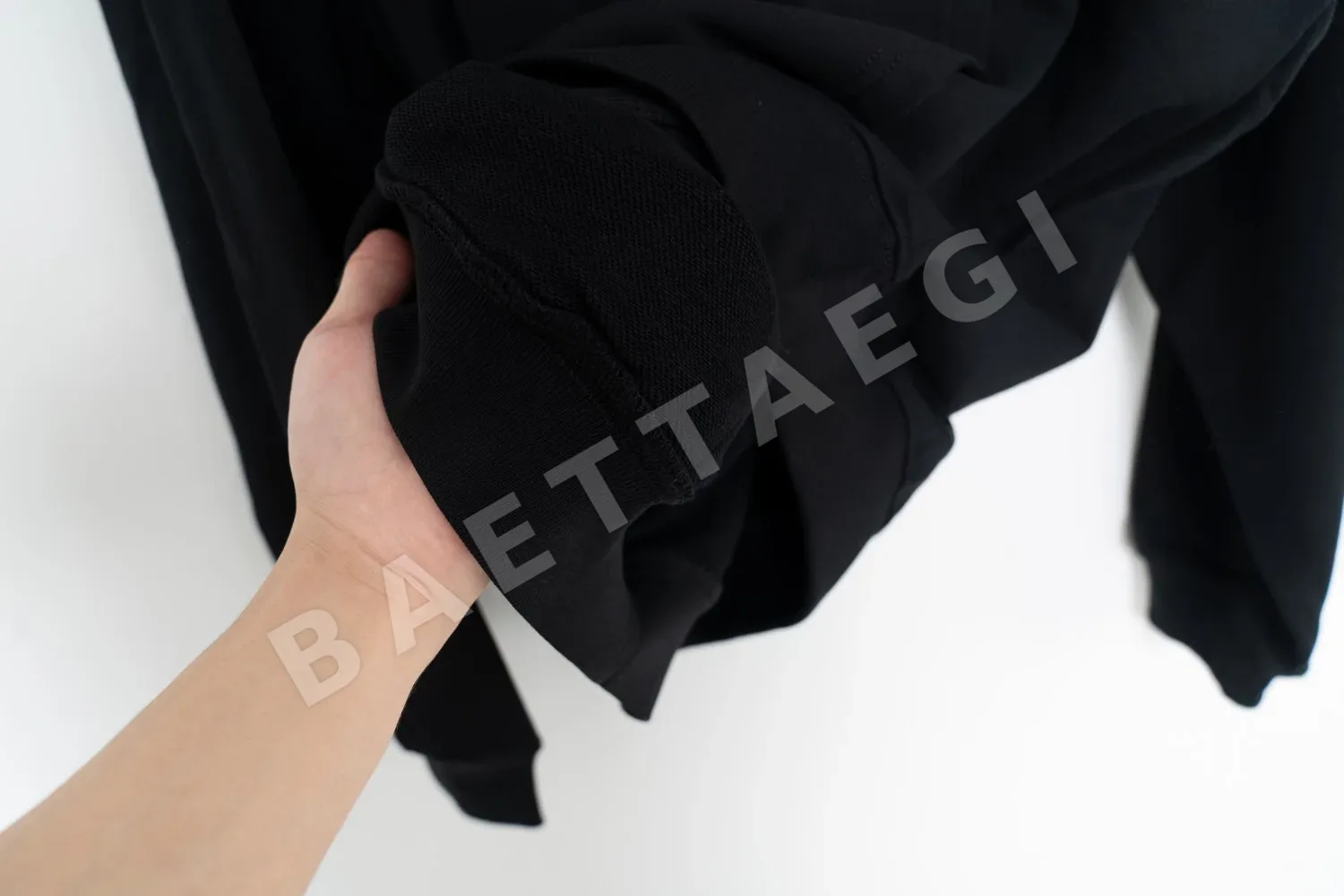 발렌시아가 남성 블랙 후드 스웨트셔츠 상세 이미지 9