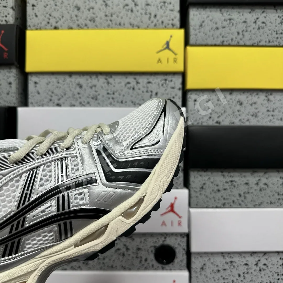 아식스 [LZ] 젤 카야노 14 1201A457-101 200568 Asics Gel-Kayano 14 JJJJound Silver Black 상세 이미지 5