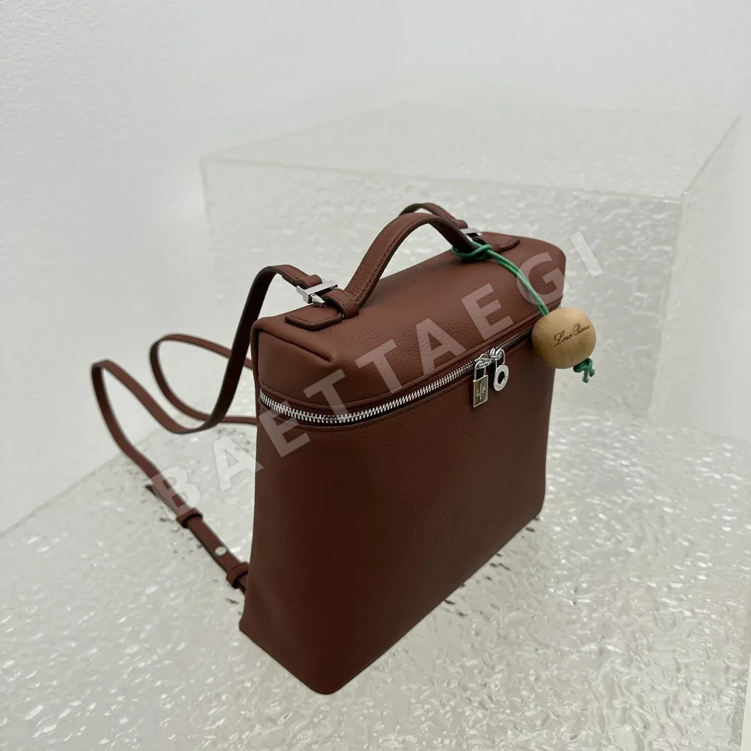 로로피아나 렌가색 소가죽 백팩 상세 이미지 6