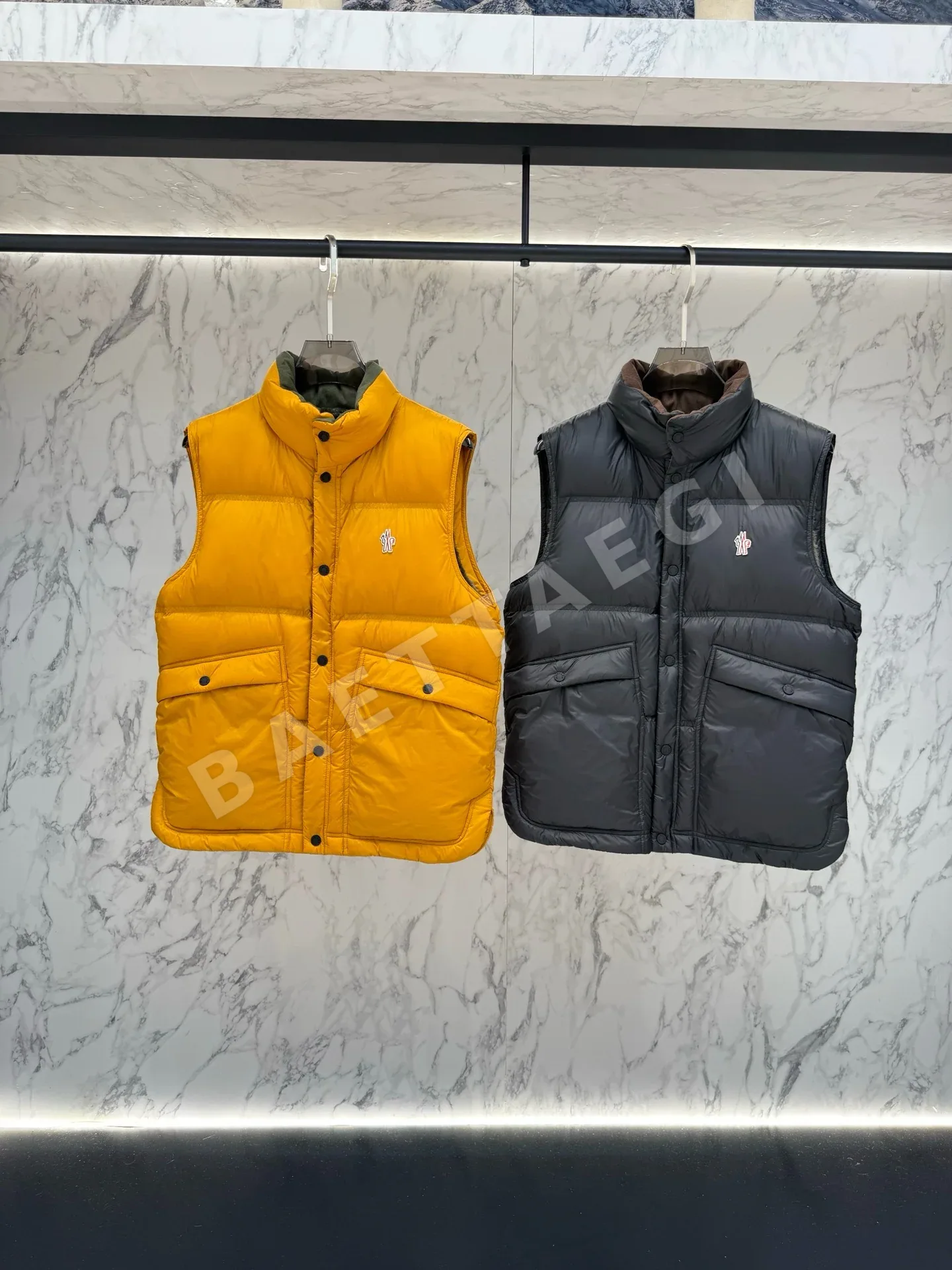 몽클레르 남성 다운 조끼 상세 이미지 2