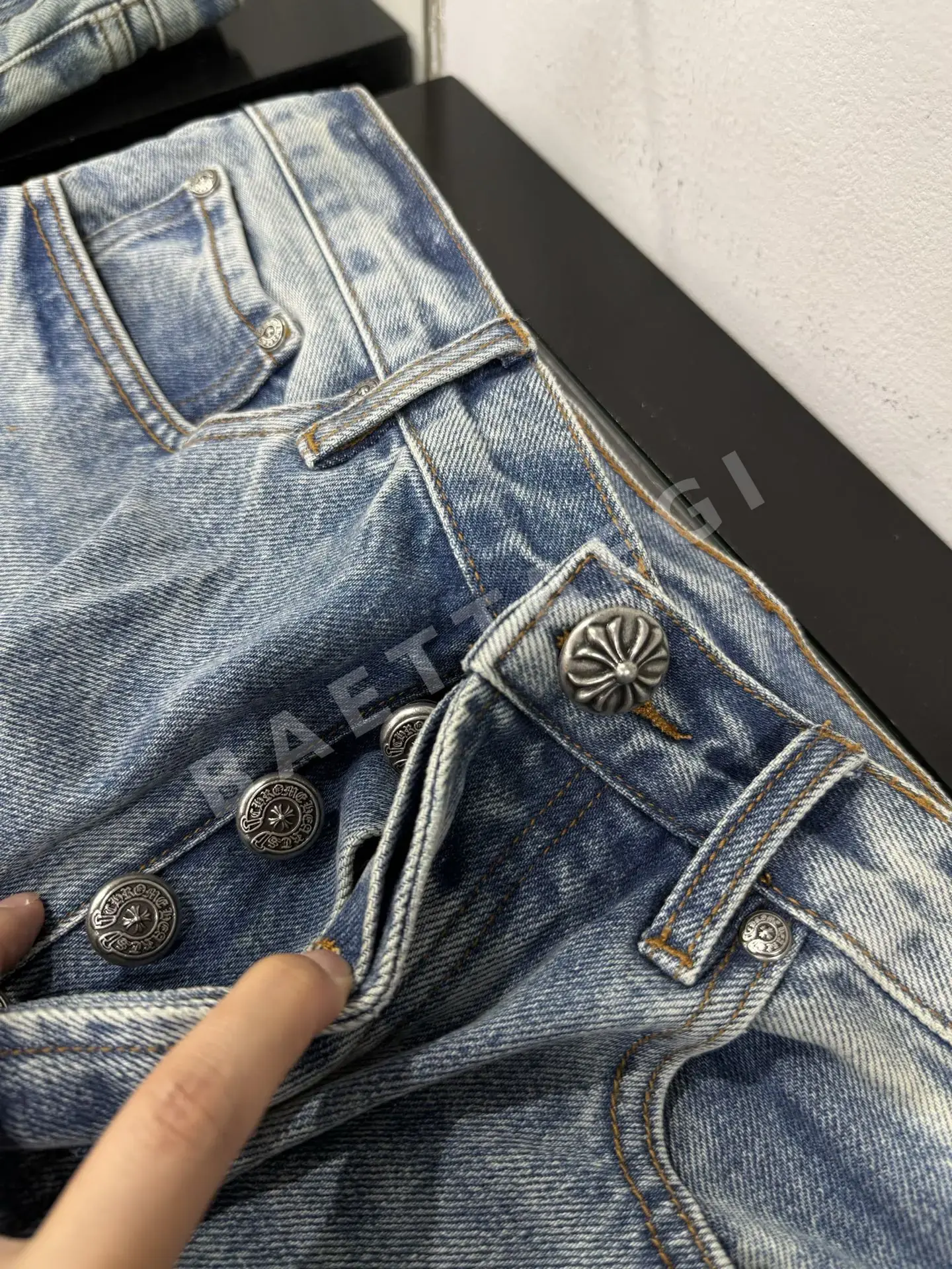 크롬하츠 매티보이 데님 남성 바지 상세 이미지 5