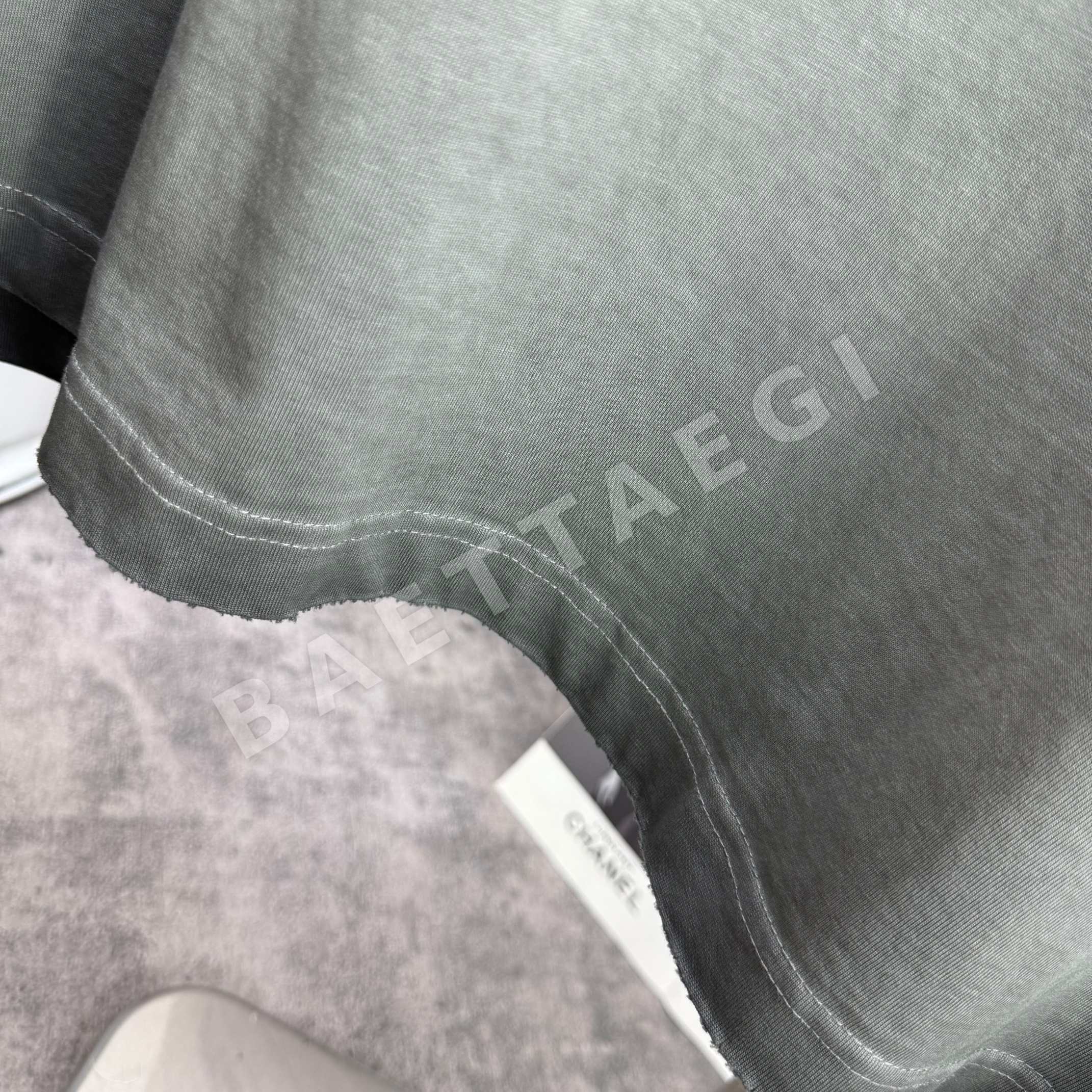 디올 워시 가공 데미지 크루넥 반팔 티셔츠 상세 이미지 9
