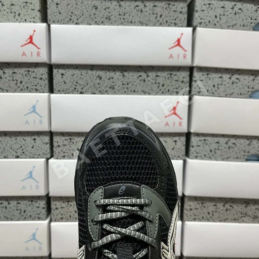 아식스 [VP] 젤 1130 1201A906-001 200551 Asics Gel-1130 Black Pure Silver 상세 이미지 4