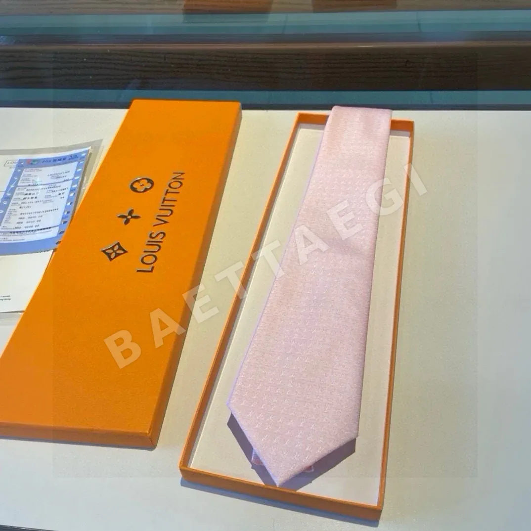 루이비통 다이아몬드 V 자카드 넥타이 상세 이미지 3