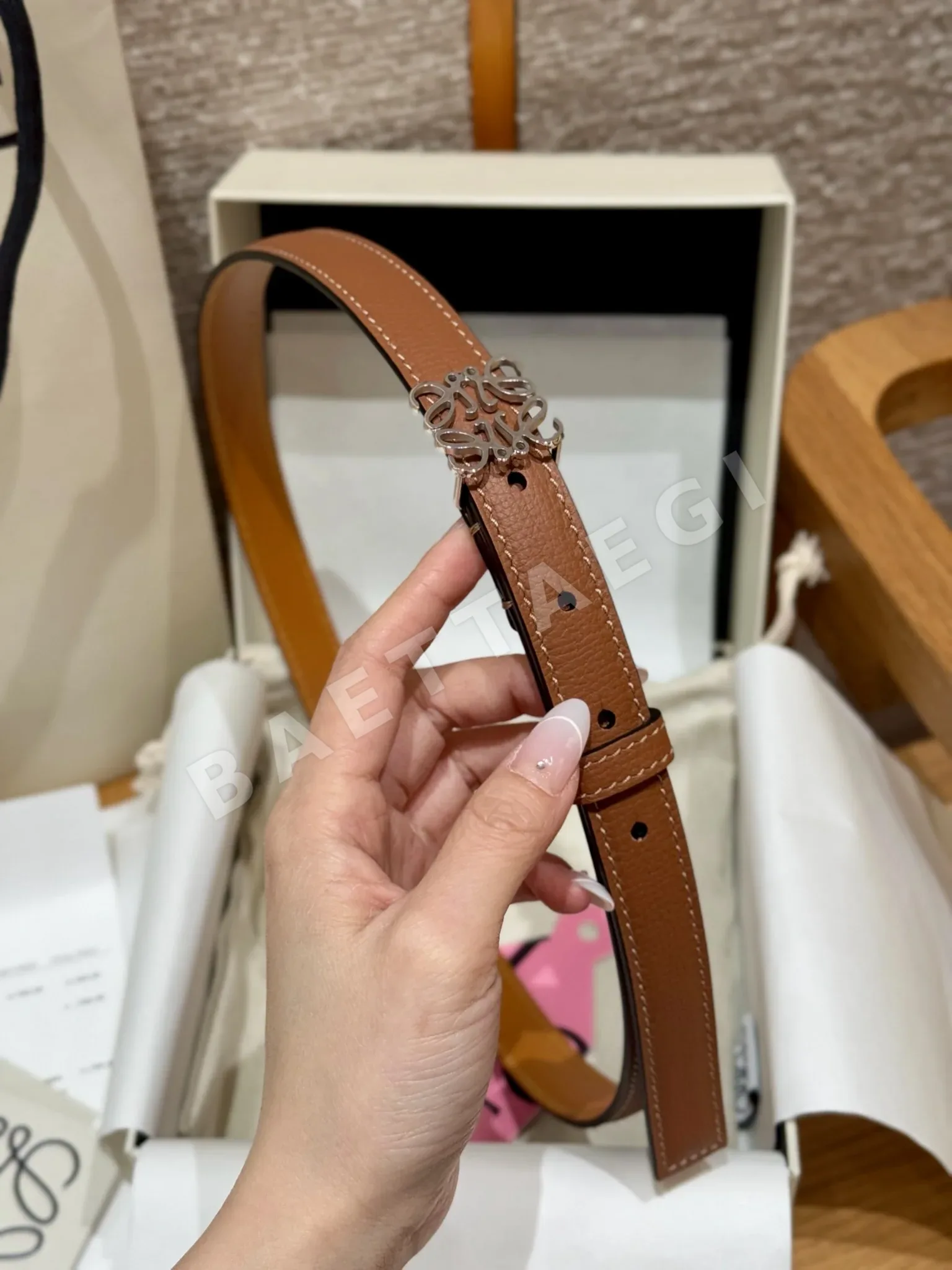 로에베 앵커 가죽 벨트 상세 이미지 4