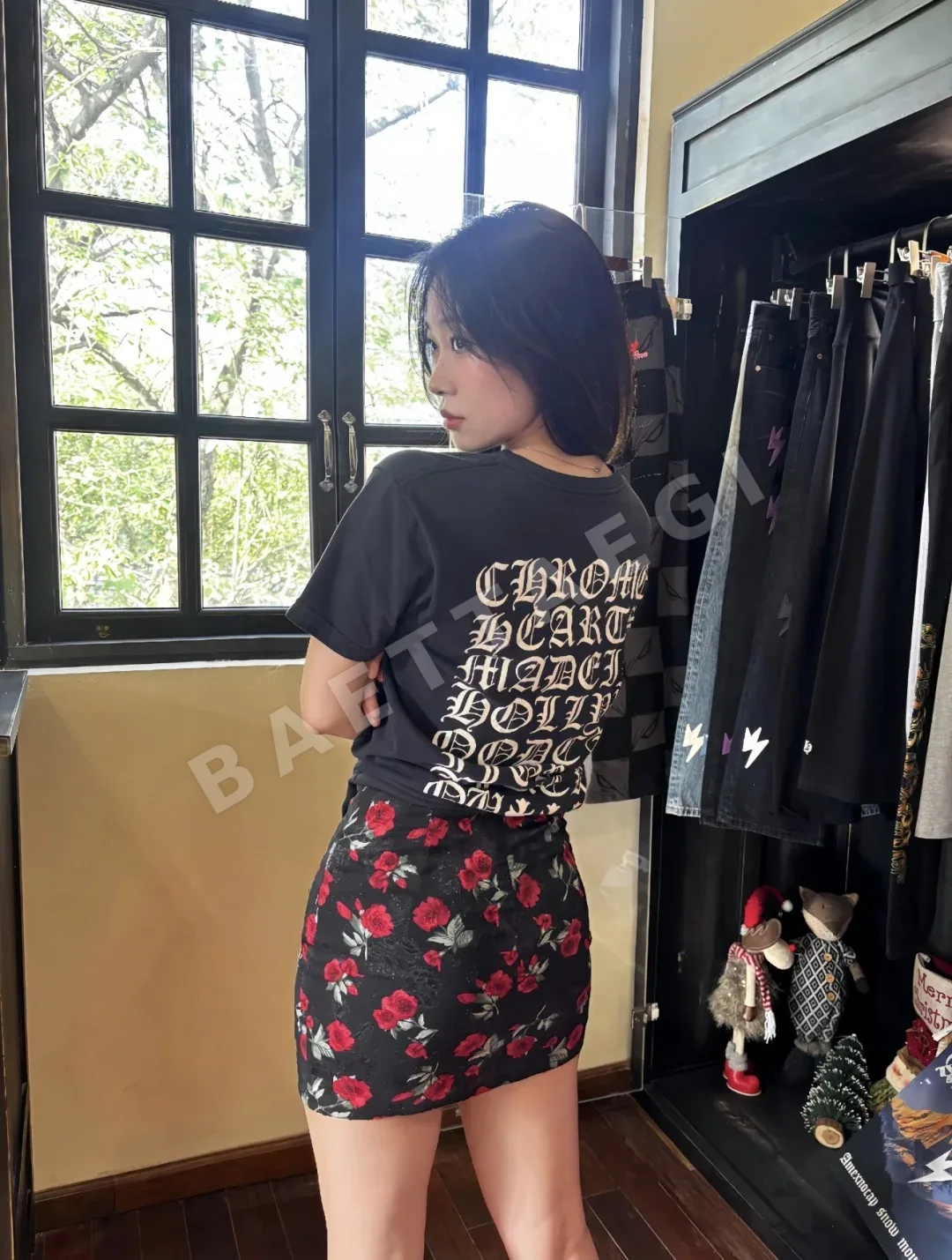 크롬하츠 V넥 십자 말굽 프린트 남성 반팔 티셔츠 상세 이미지 16