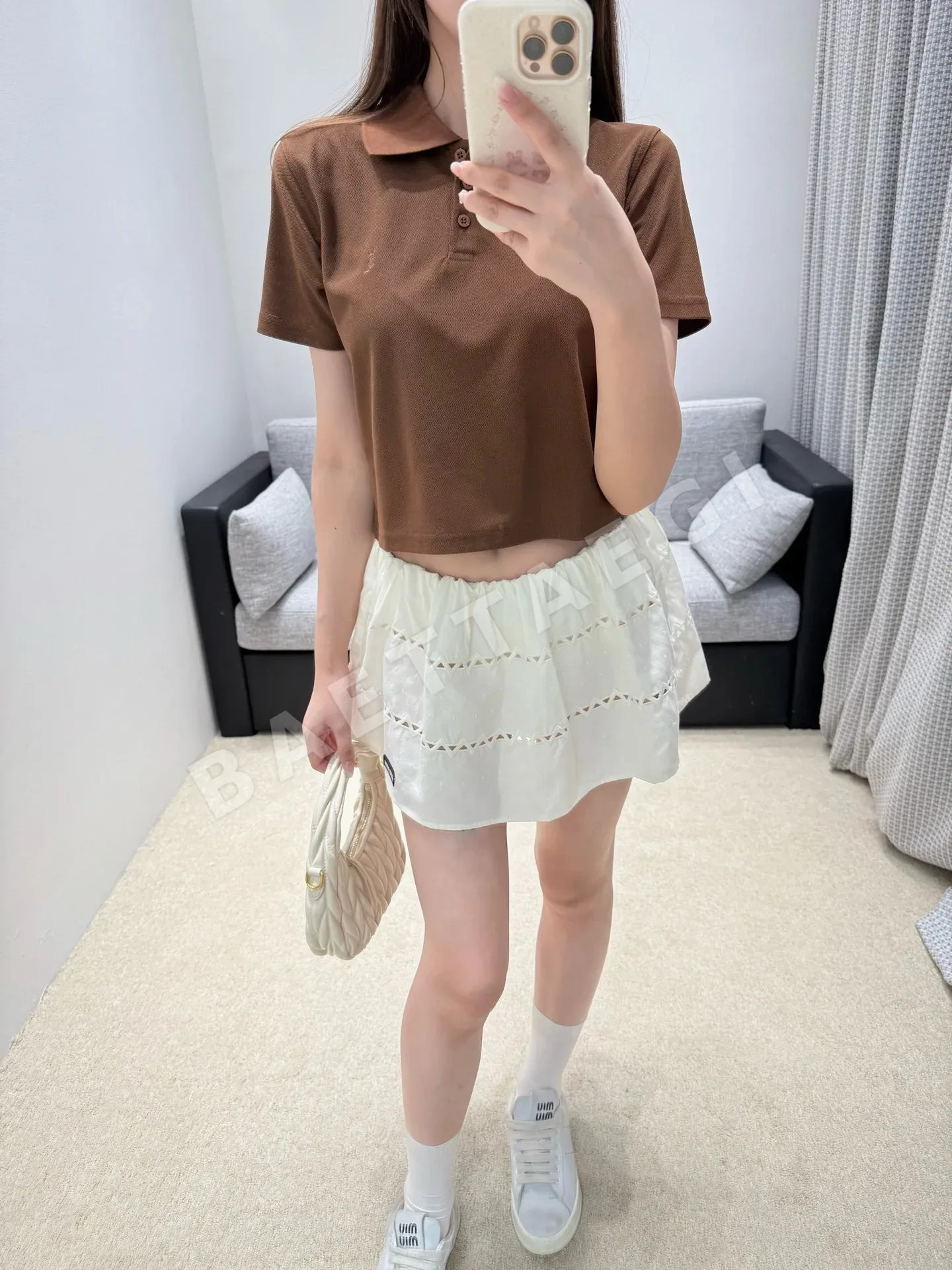 생로랑 여성 반팔 피케 코튼 카라 티셔츠 상세 이미지 2