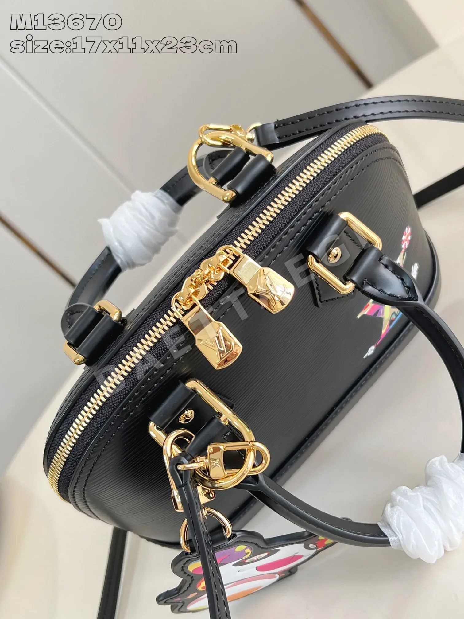 루이비통 M13670 블랙 알마 핸드백 BB 에피 상세 이미지 10
