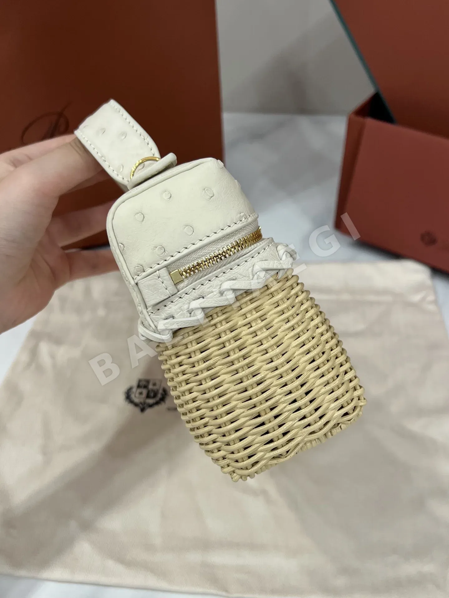 로로피아나 대나무 짜임 타조가죽 패치워크 엑스트라 백 가방 상세 이미지 3