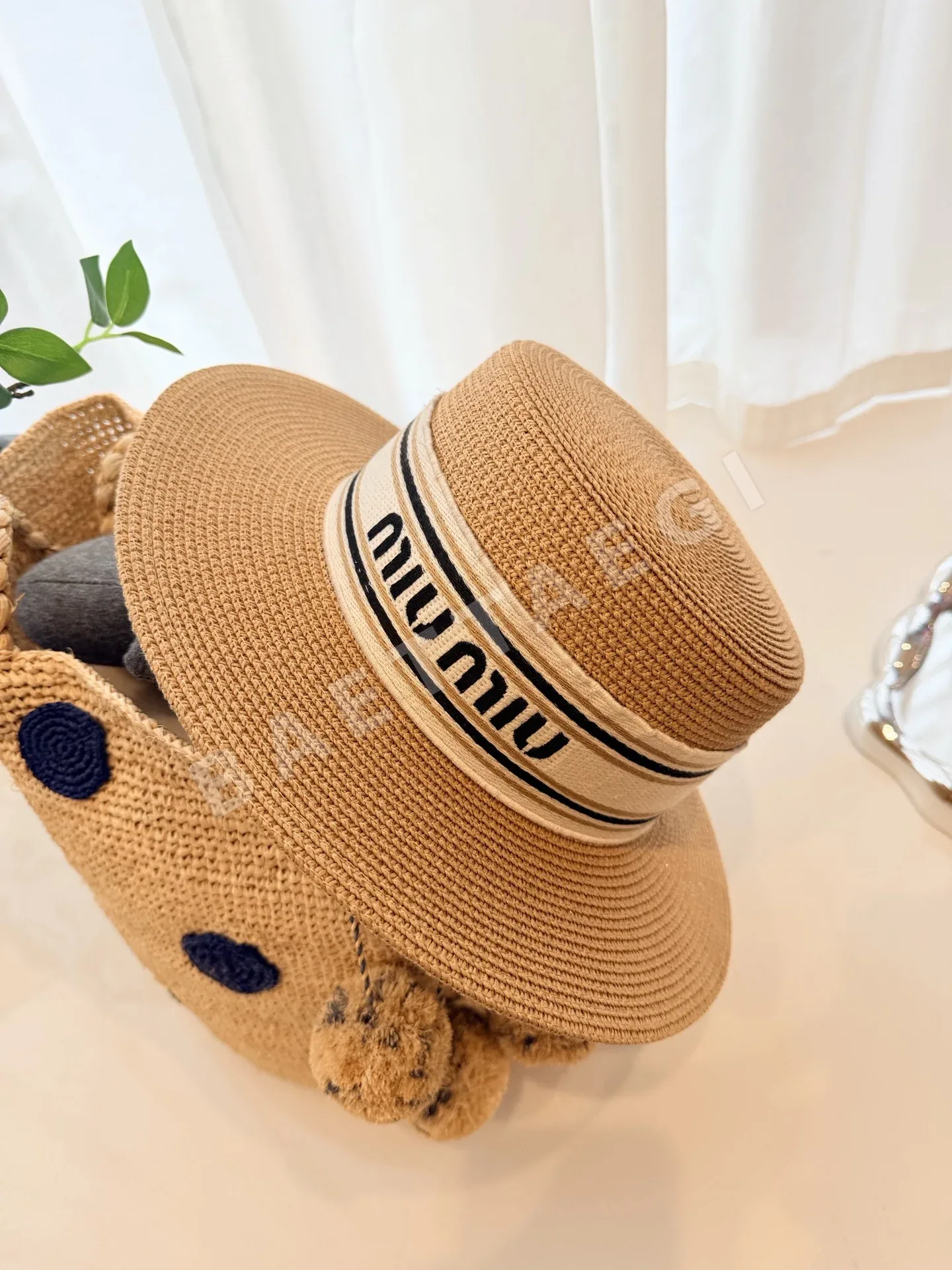 미우미우 모자 80760 Miu Miu Cap 상세 이미지 7
