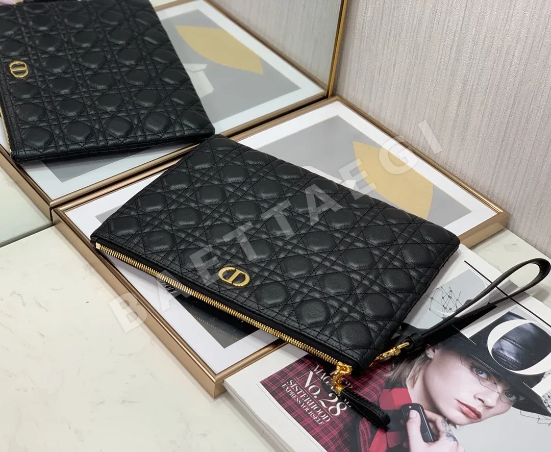 디올 카로 클러치 가방 상세 이미지 6