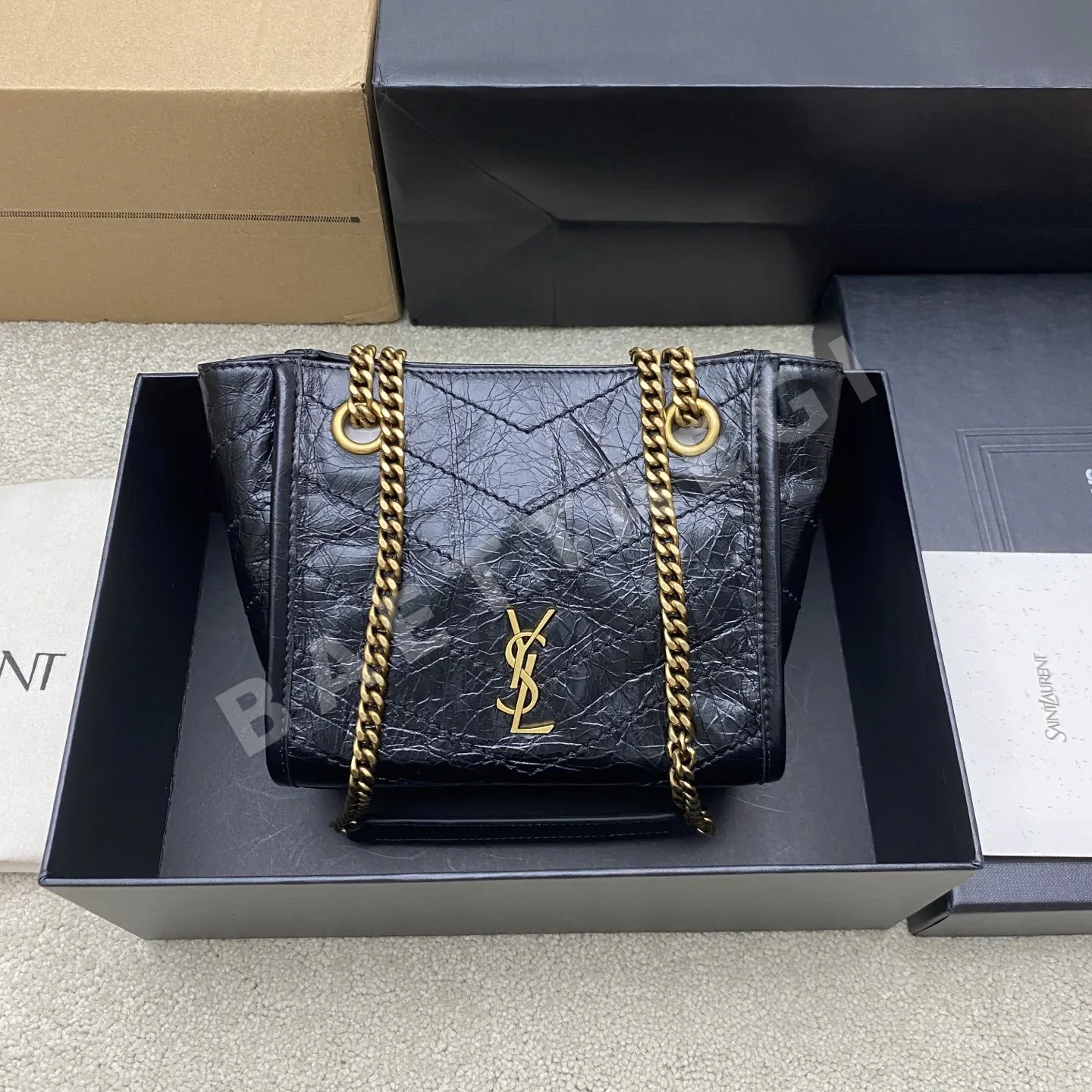 생로랑 오일 왁스 가죽 골드 YSL 로고 니키 미니 토트백 A0088