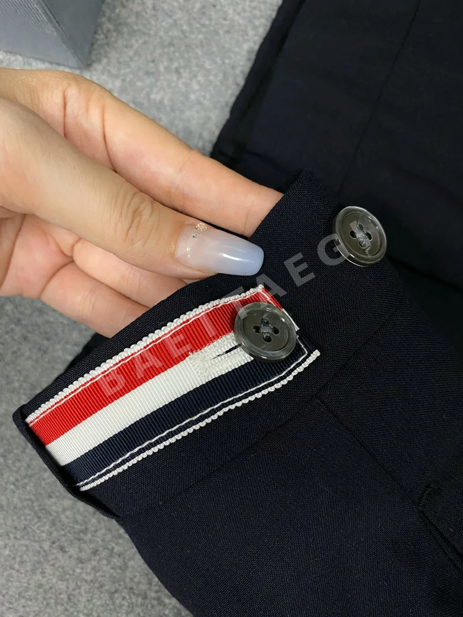 톰브라운 울 소재 남성 반바지 상세 이미지 6
