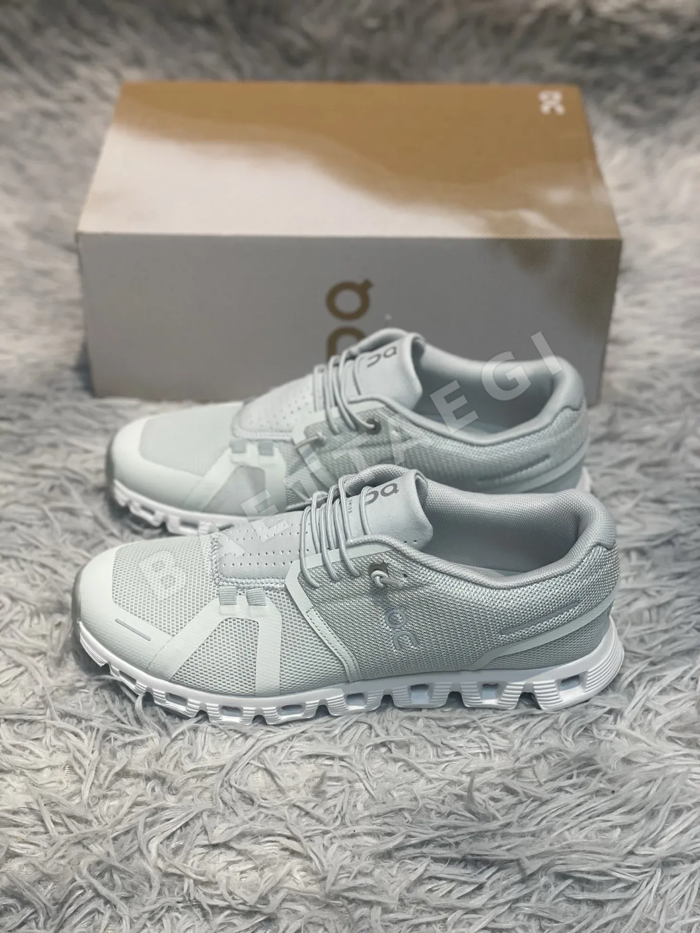 ON Run Cloud 6 캐주얼 경량 러닝화 상세 이미지 6