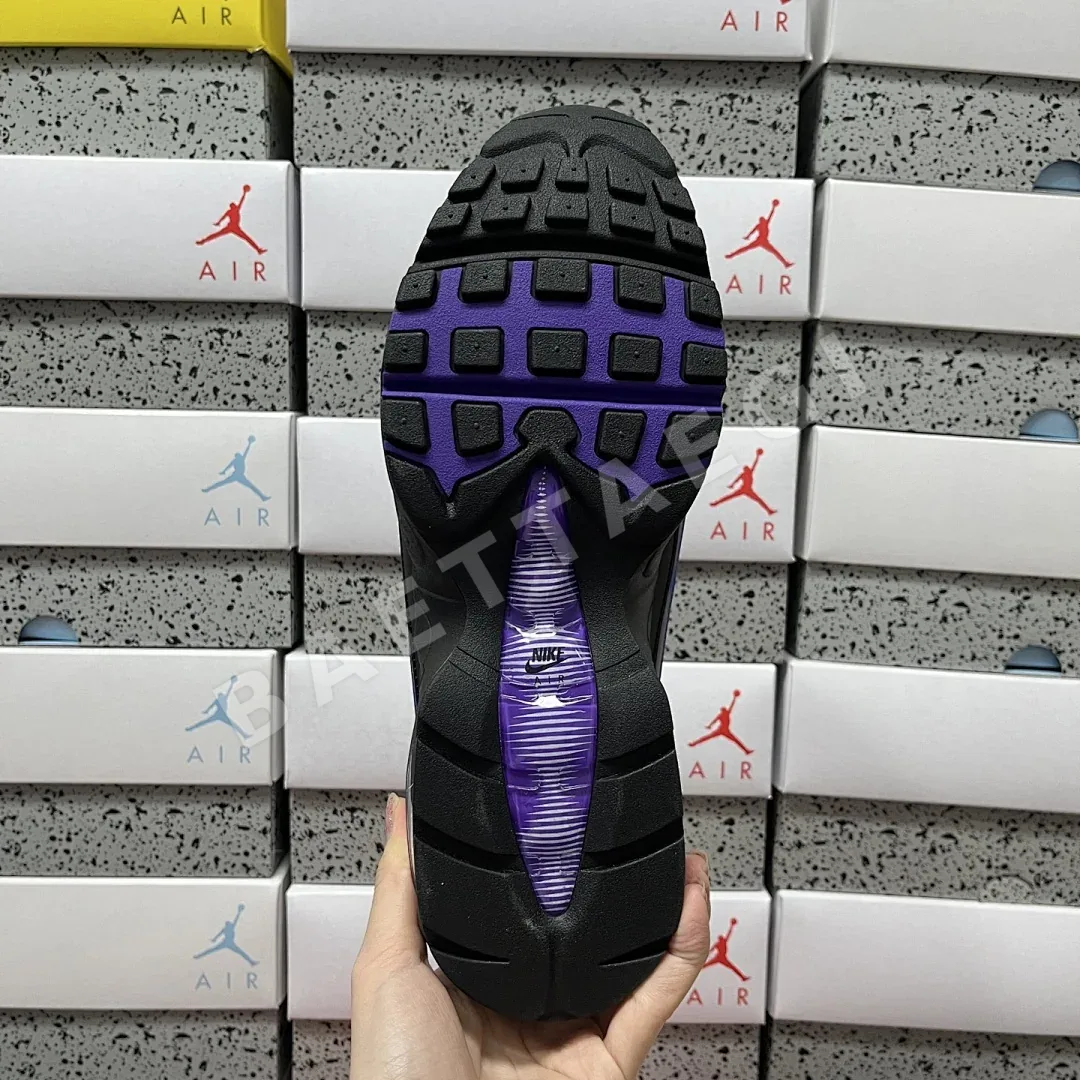 나이키 [GX] 에어 맥스 95 코트 HQ1973-500 201234 Nike Air Max 95 Court Purple Wild Grape 상세 이미지 4