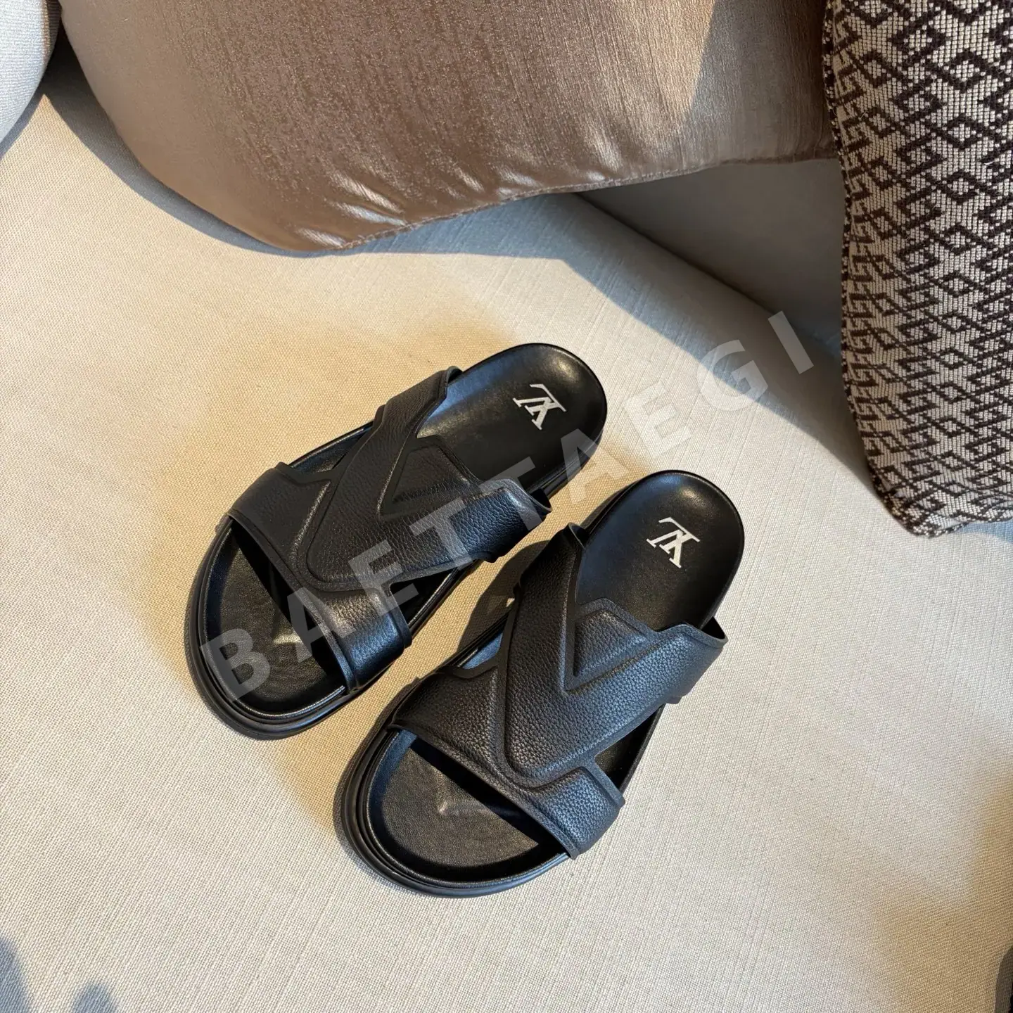 루이비통 카프스킨 슬리퍼 상세 이미지 4