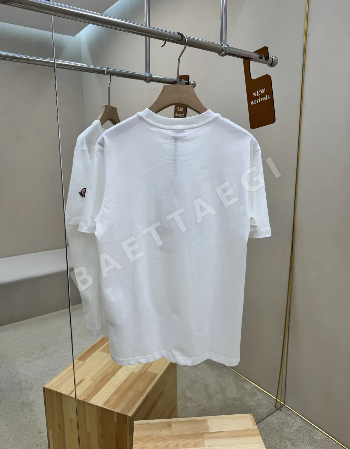 몽클레르 닻 장식 남성 반팔 티셔츠 상세 이미지 8