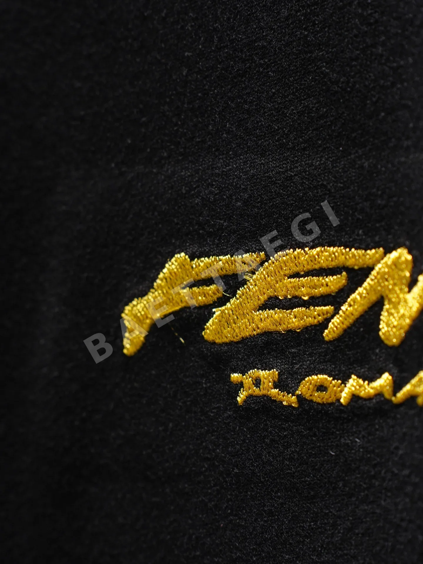 펜디 자수 레터 반팔 티셔츠 상세 이미지 4