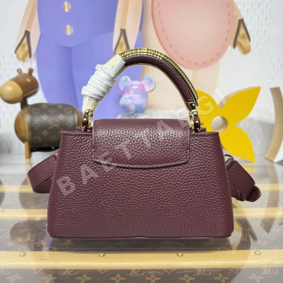 루이비통 캡시뉴 이스트웨스트 미니 토트백 M26345 상세 이미지 3