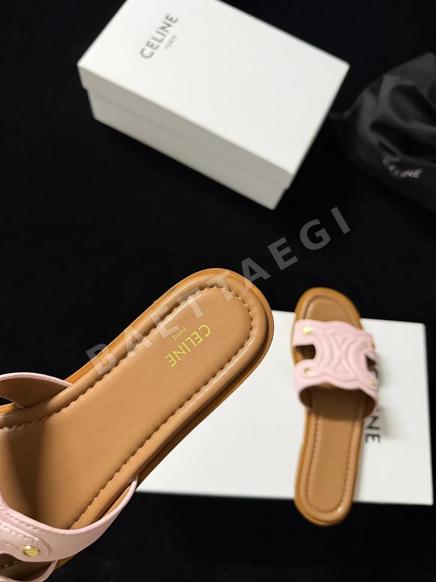 셀린느 개선문 아이코닉 빈티지 슬리퍼 상세 이미지 7