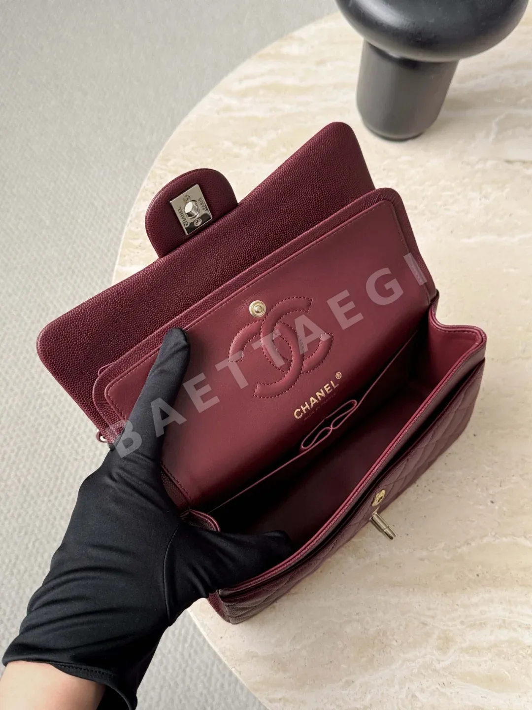 샤넬 버건디 연금장 캐비어 논스티치 엣지 스티치 가방 33522