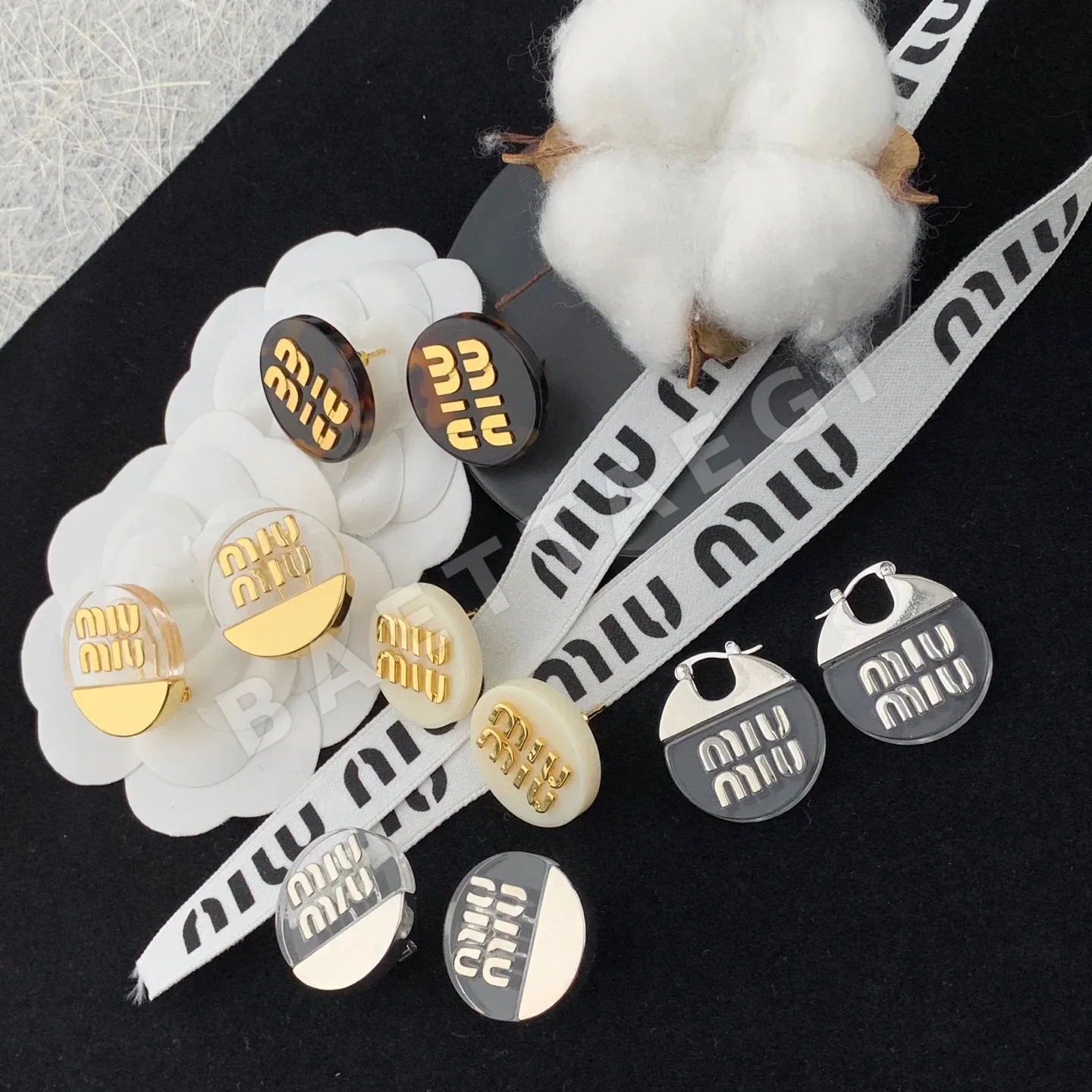 미우미우 귀걸이 61168 Miu Miu Earrings 상세 이미지 3
