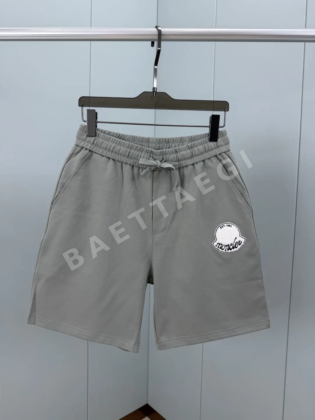 몽클레르 자수 배지 코튼 남성 반바지 148655