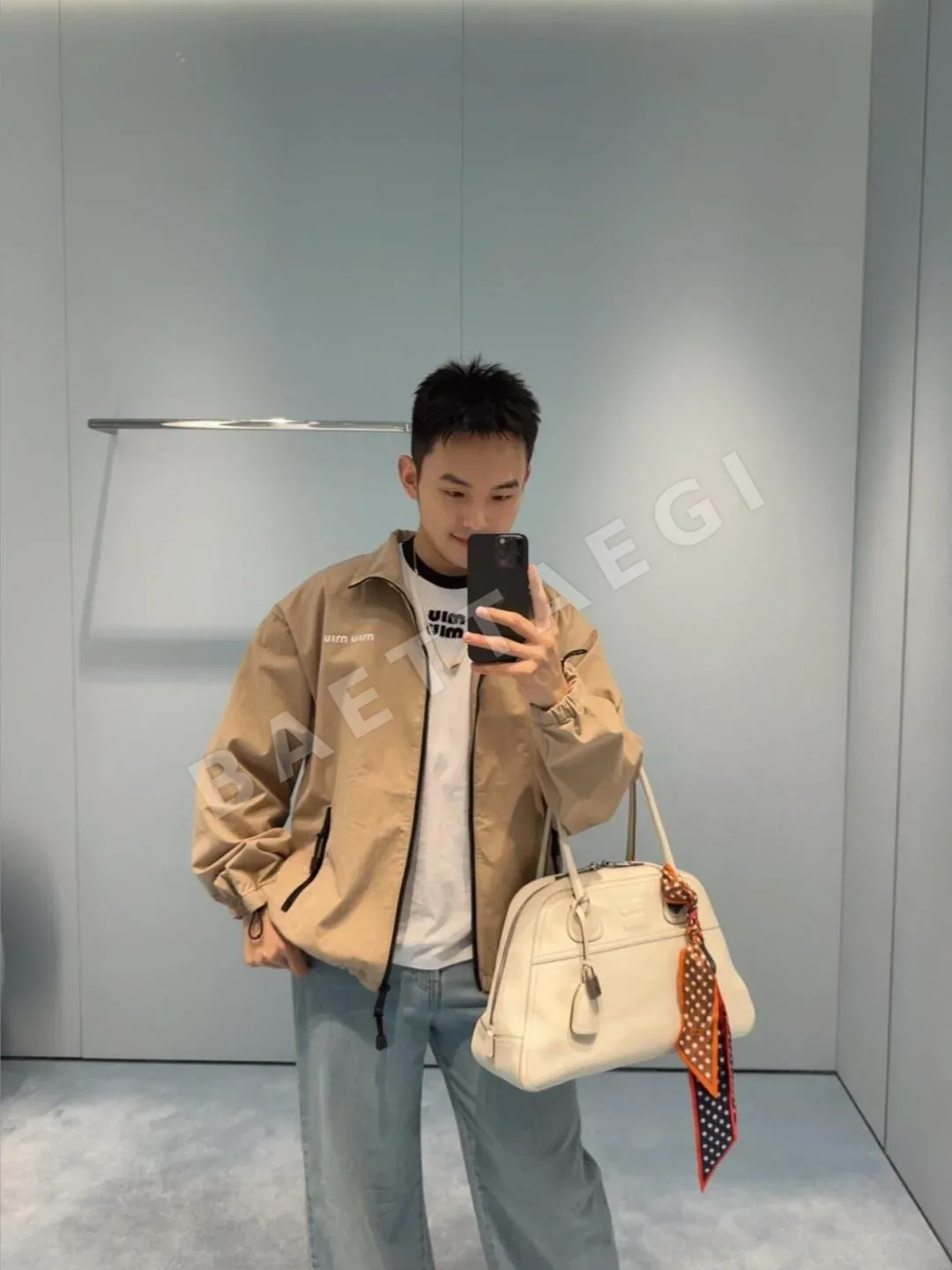 미우미우 카키 스탠드 카라 캐주얼 트랙수트 세트 상세 이미지 11