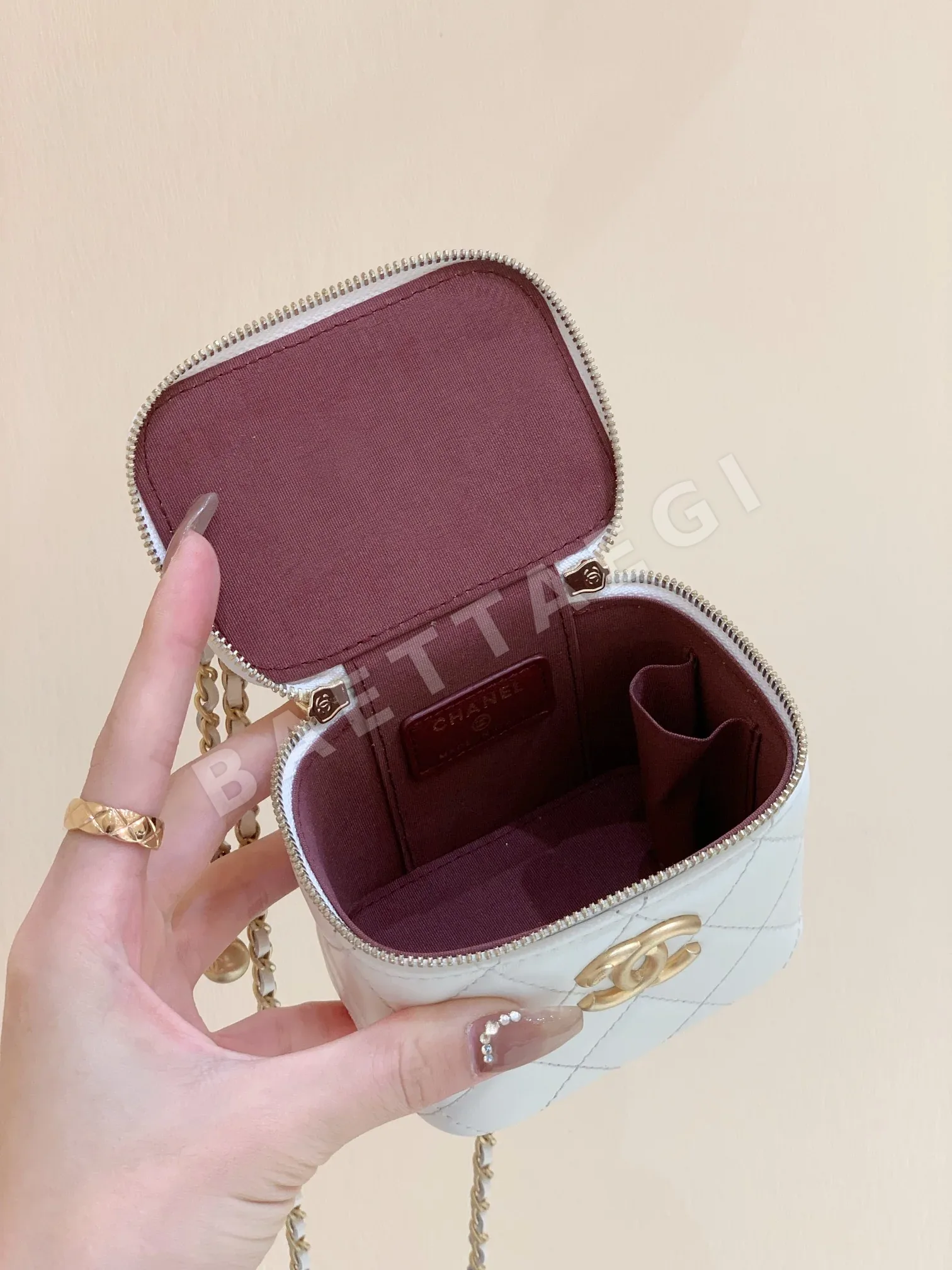 샤넬 메티에 다르 카프스킨 미니 백 AP2292 상세 이미지 8