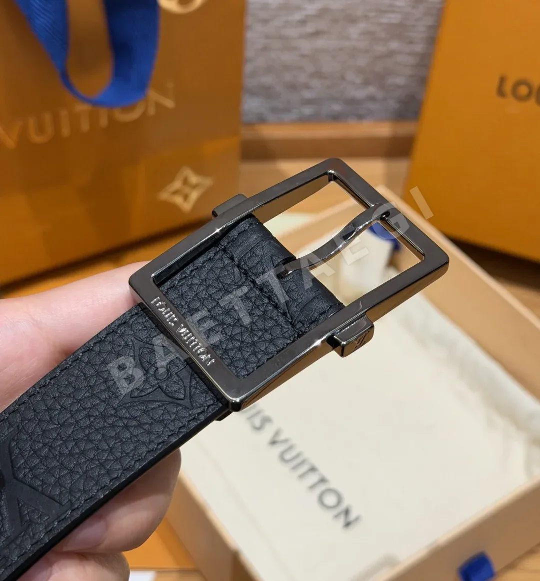 루이비통 LV 퐁느프 35mm 가죽 벨트 상세 이미지 3