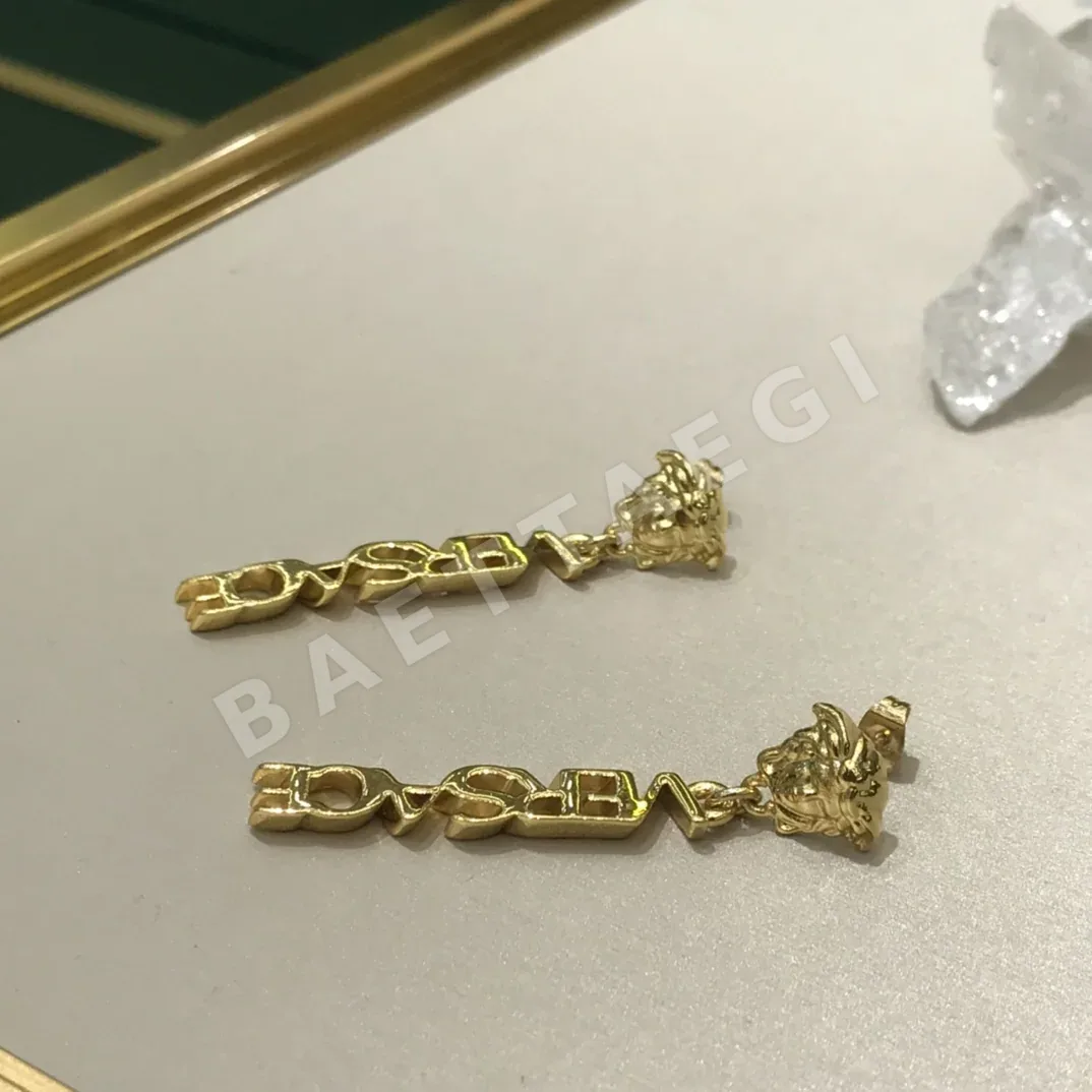 베르사체 메두사 골드 귀걸이 상세 이미지 5