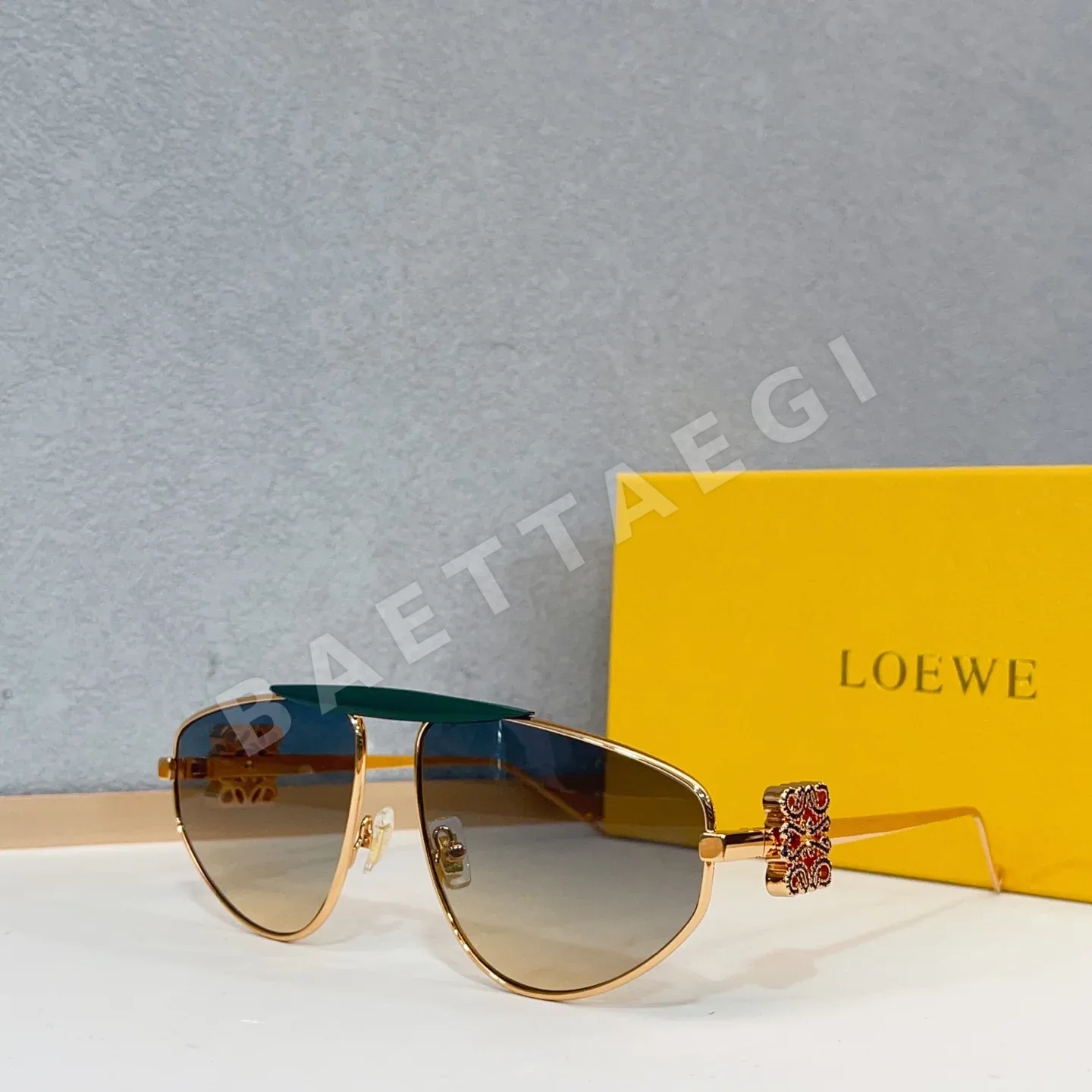로에베 LW1735 LS 선글라스 상세 이미지 5